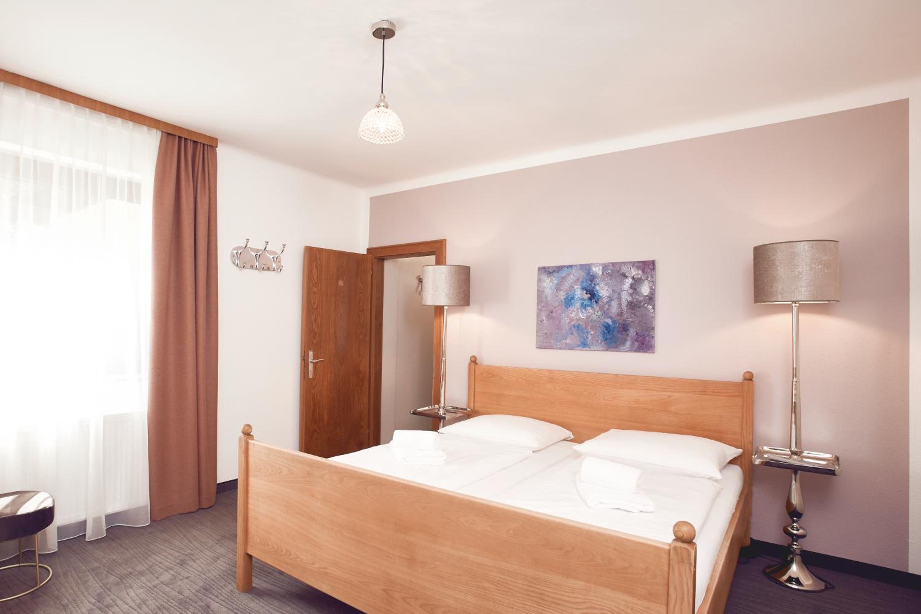 Double Room - Photo 17