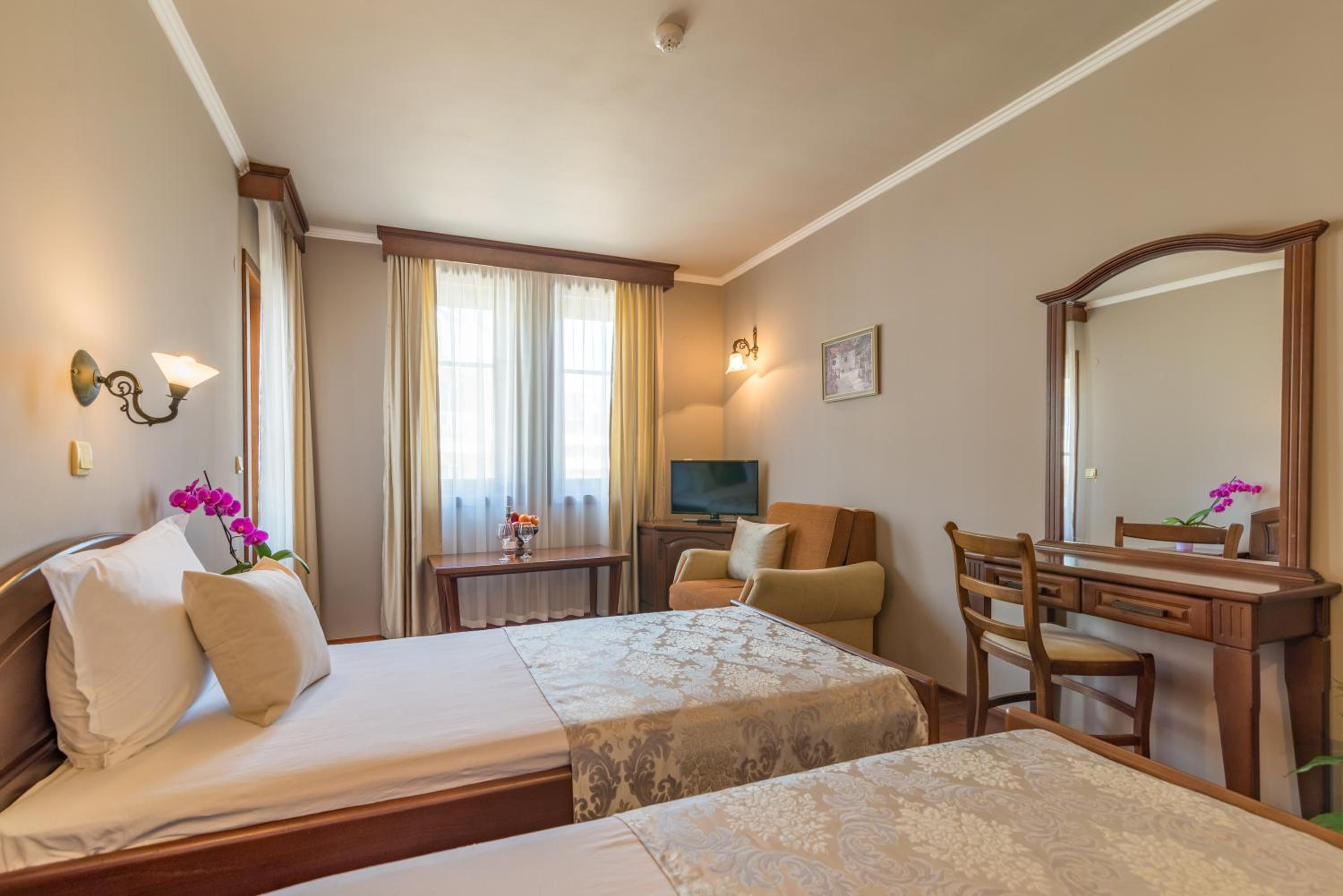 Double or Twin Room photo 1