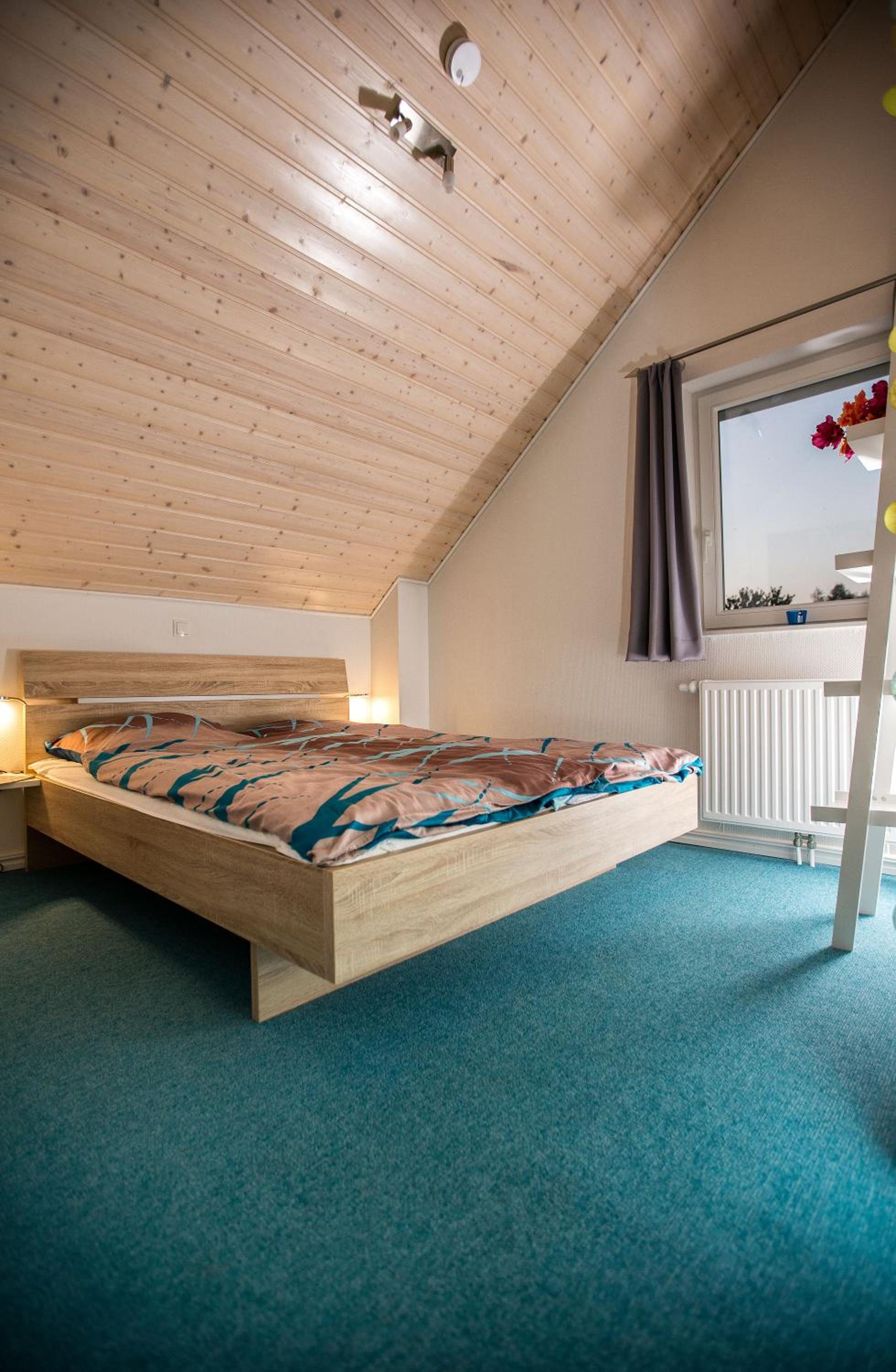 Three-Bedroom House photo 2