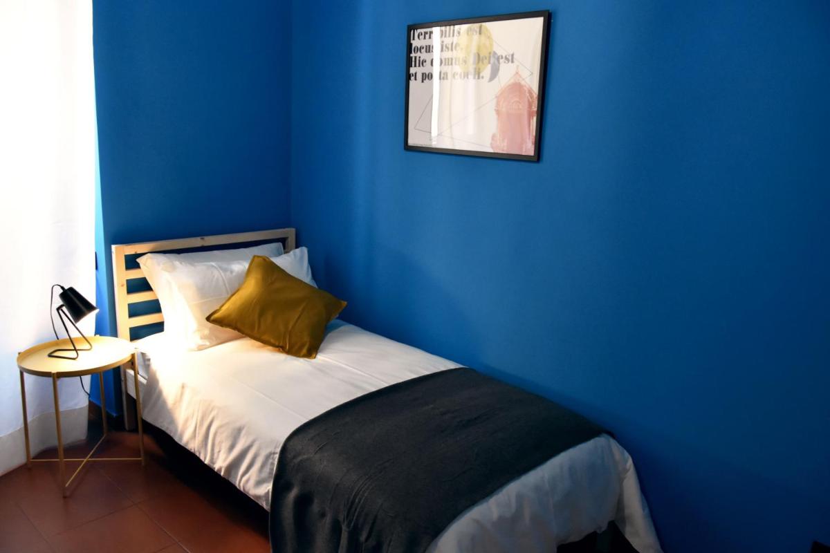 Single Room photo 3
