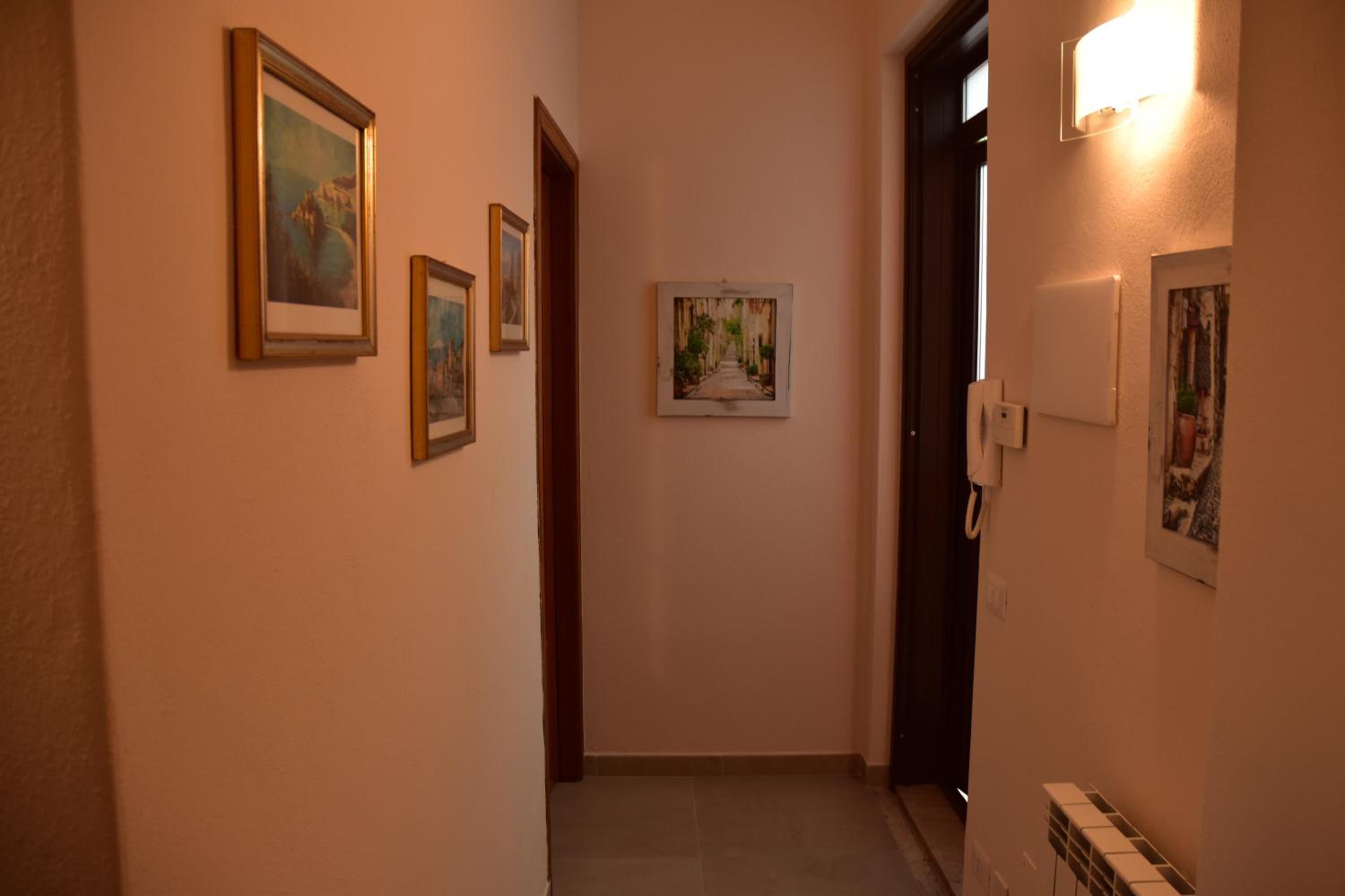 Apartment - Photo 18