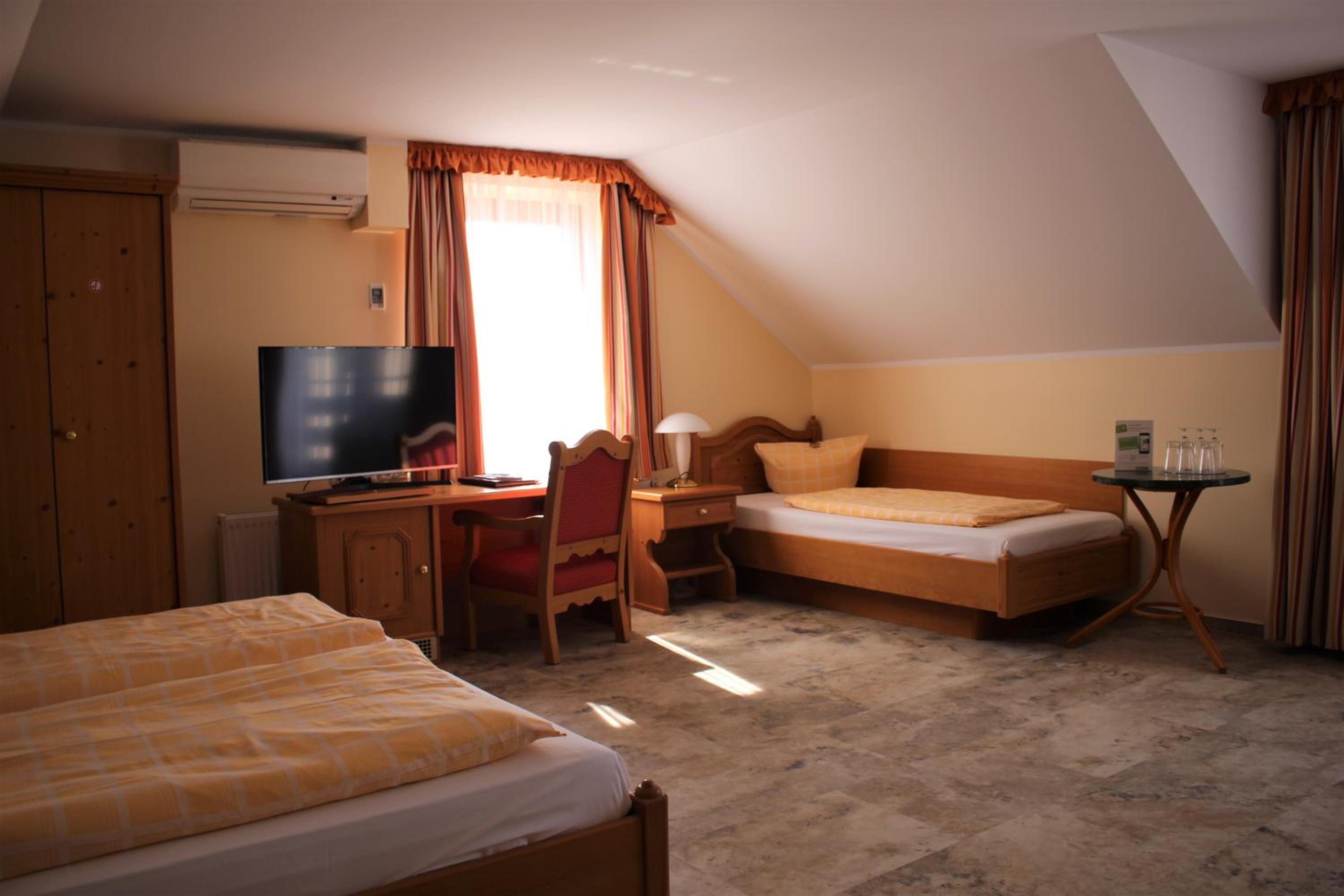 Triple Room photo 3