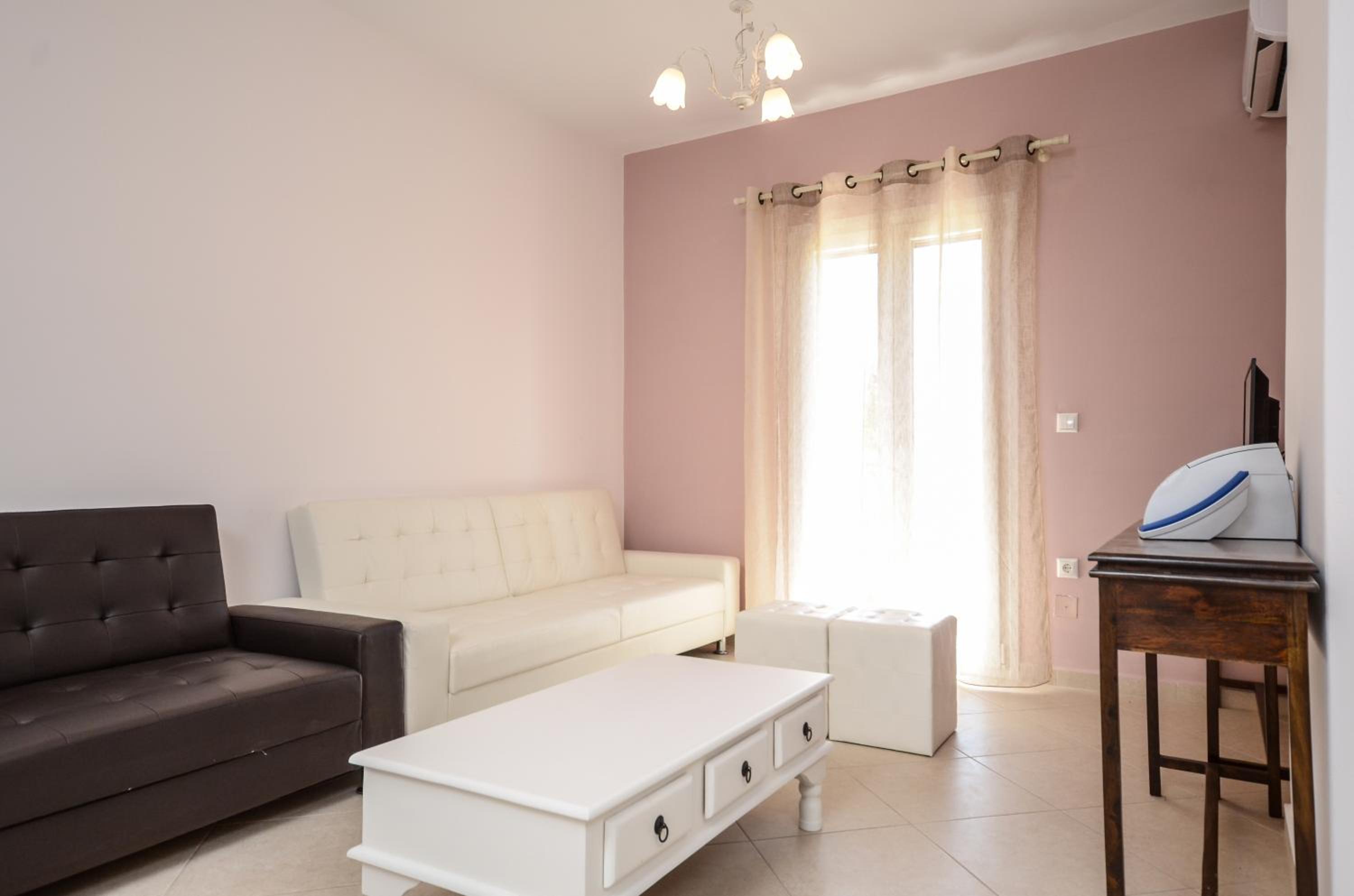 Villa di Lusso con Vista Mare e Piscina Privata