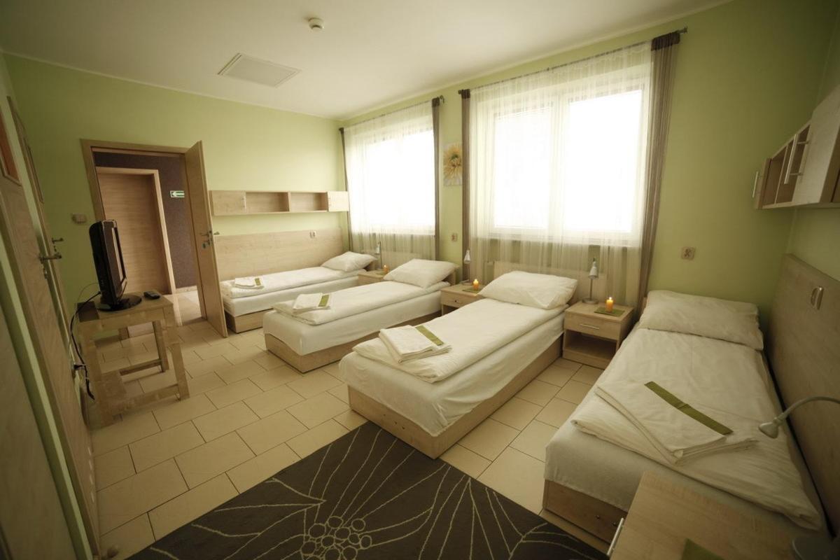 Premium Quadruple Room - Photo 1