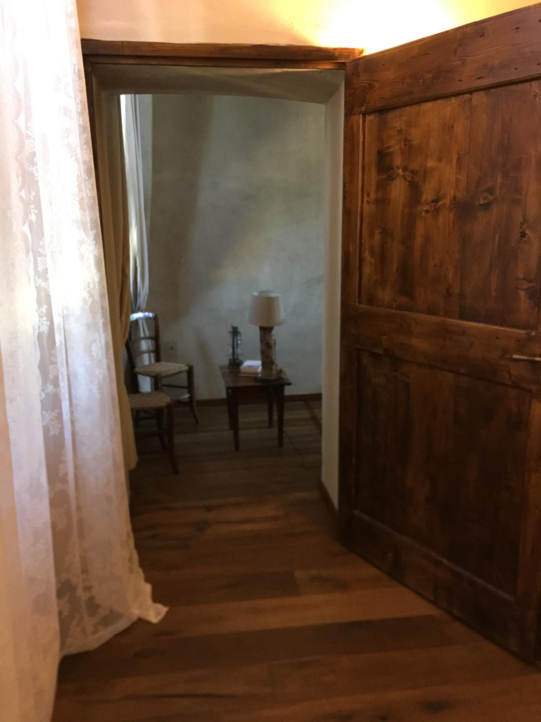 Double or Twin Room with Bathroom - Photo 1