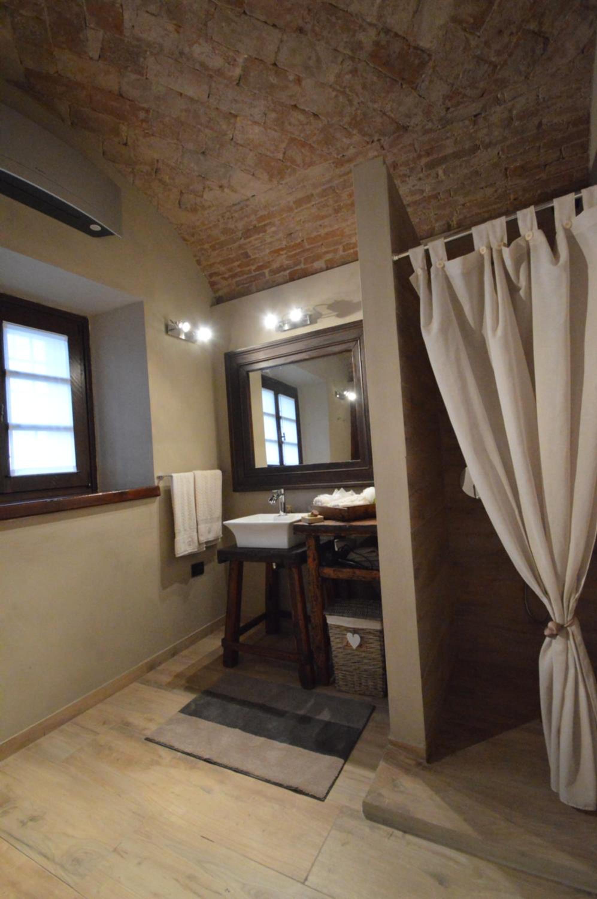 Standard Double or Twin Room with Garden View - Photo 4