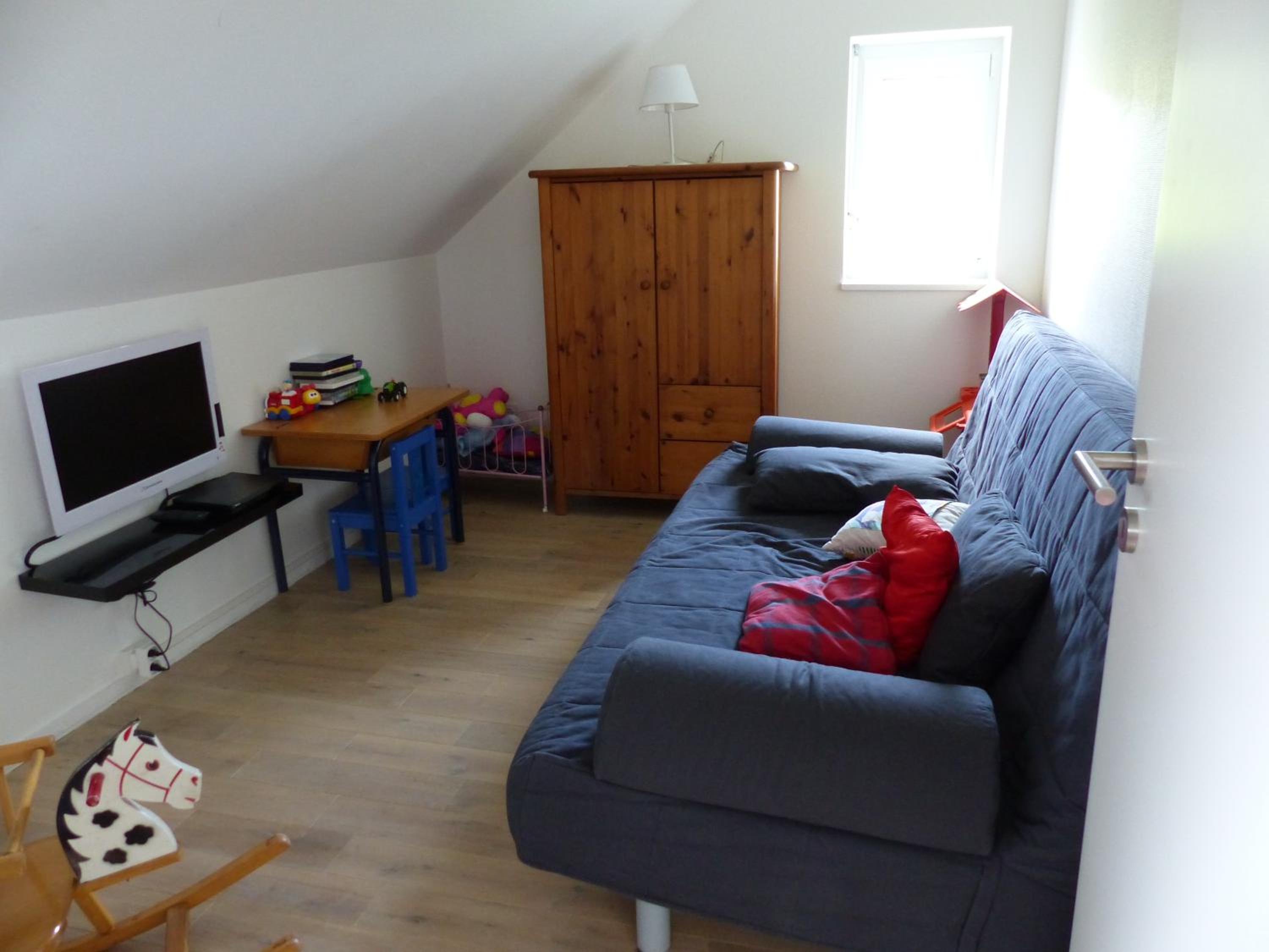Three-Bedroom Cottage photo 3