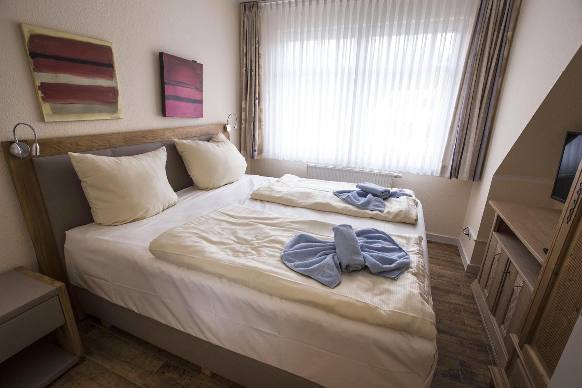 Two-Bedroom Apartment with Balcony photo 3