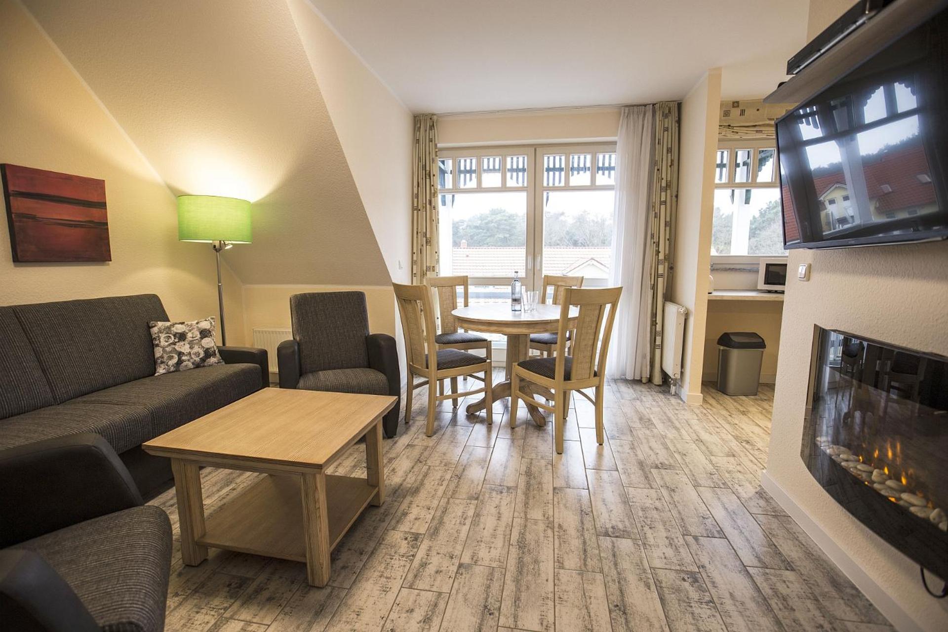 One-Bedroom Apartment with Balcony photo 1