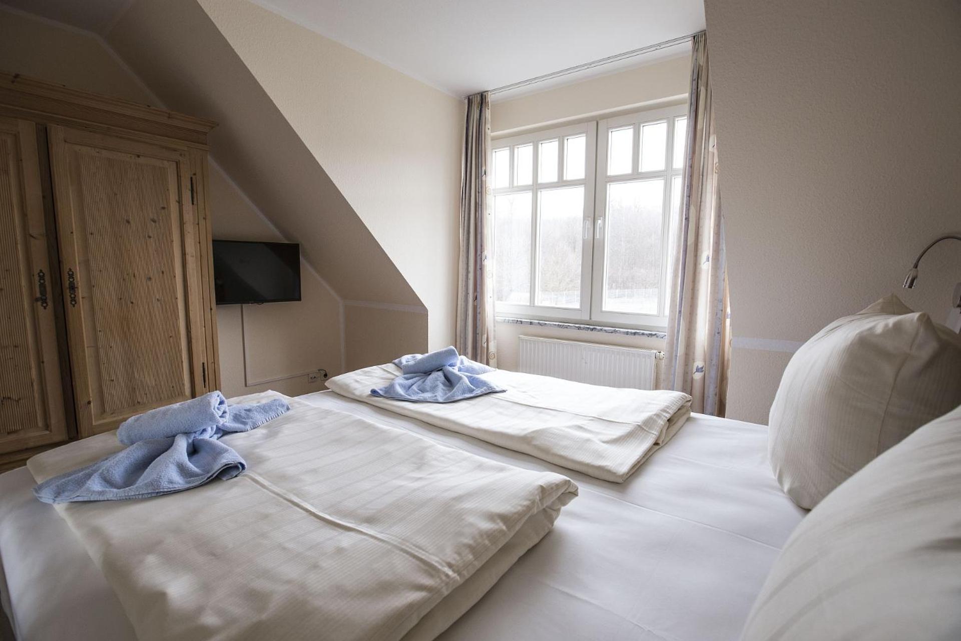 One-Bedroom Apartment with Balcony photo 2