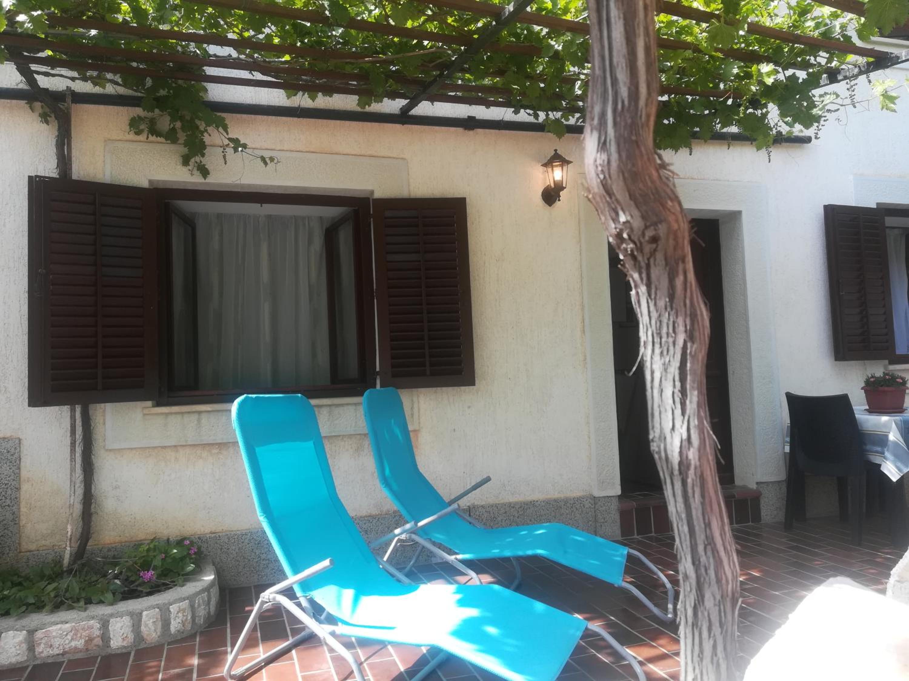 Apartment - Ground Floor photo 2