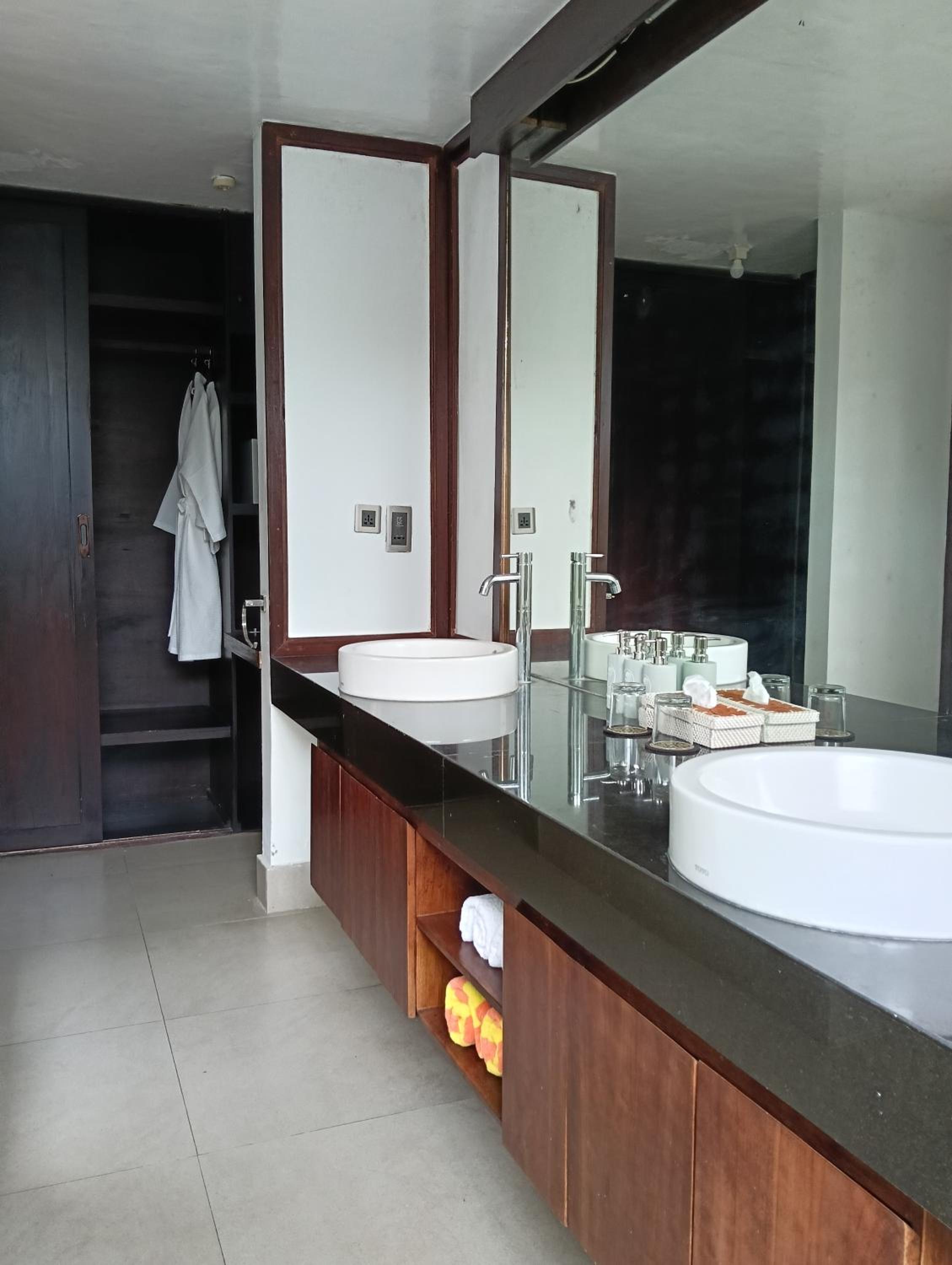 Villa with Private Pool photo 3
