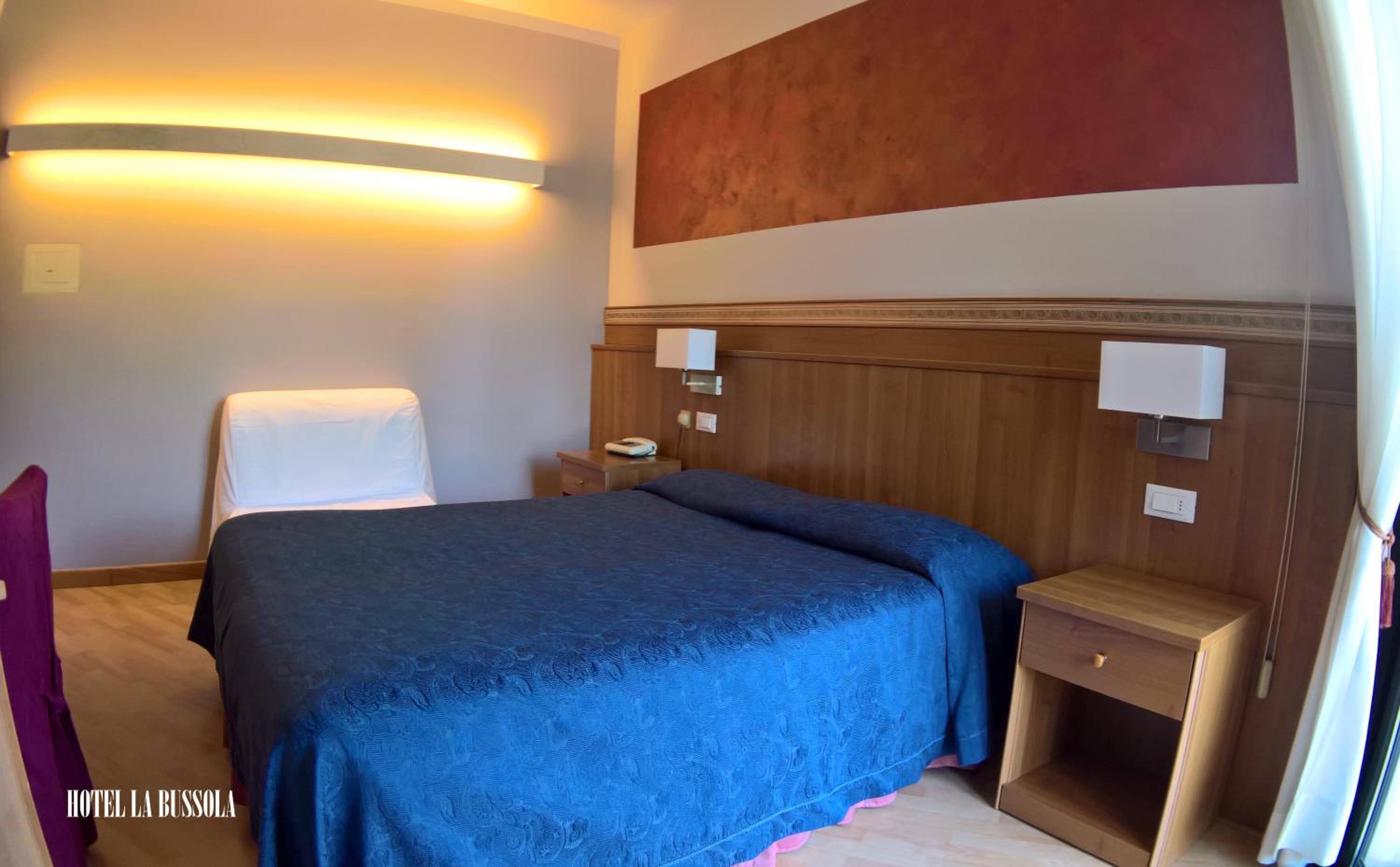Standard Double or Twin Room - Photo 1