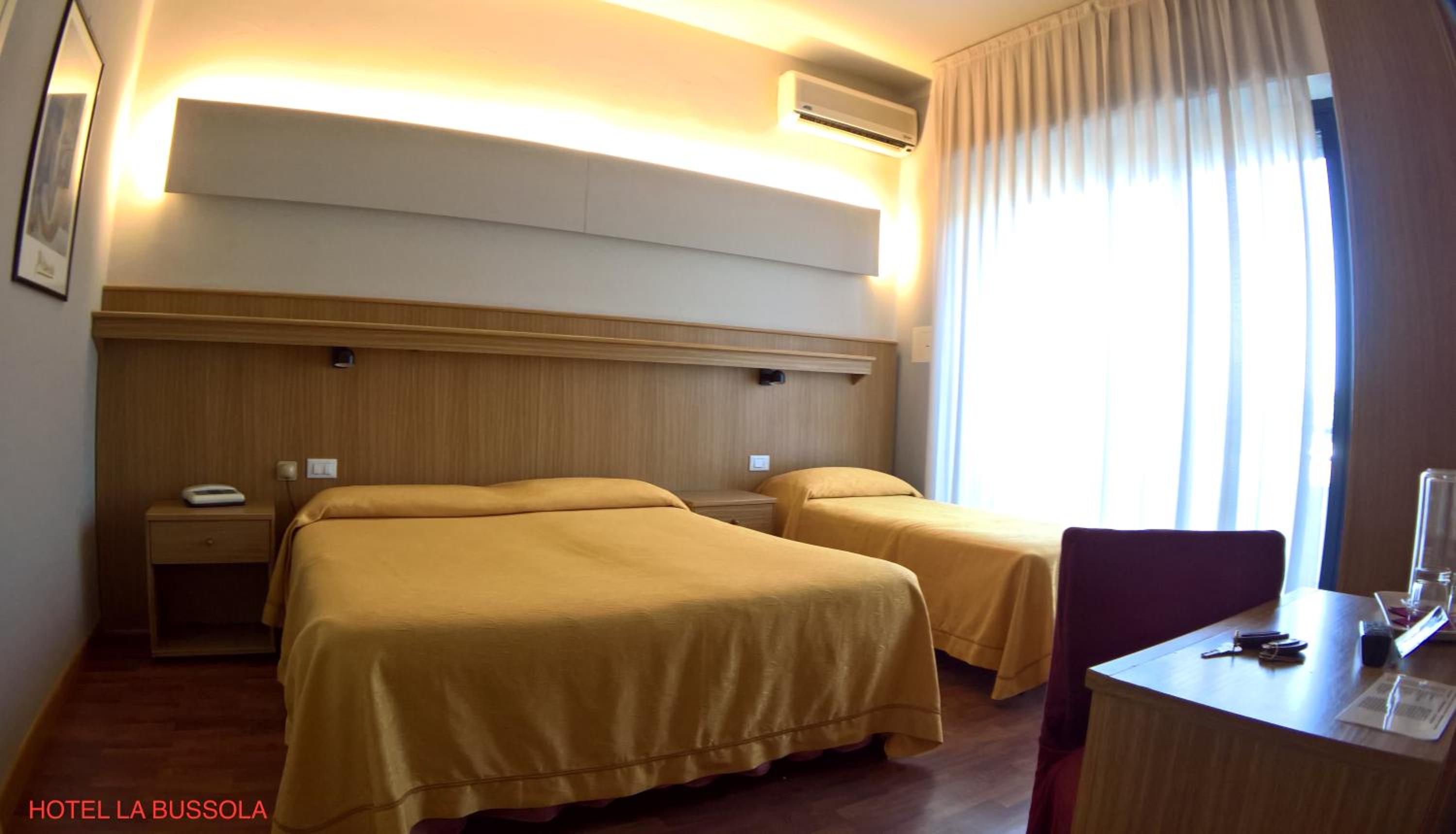 Economy Double Room - Photo 12