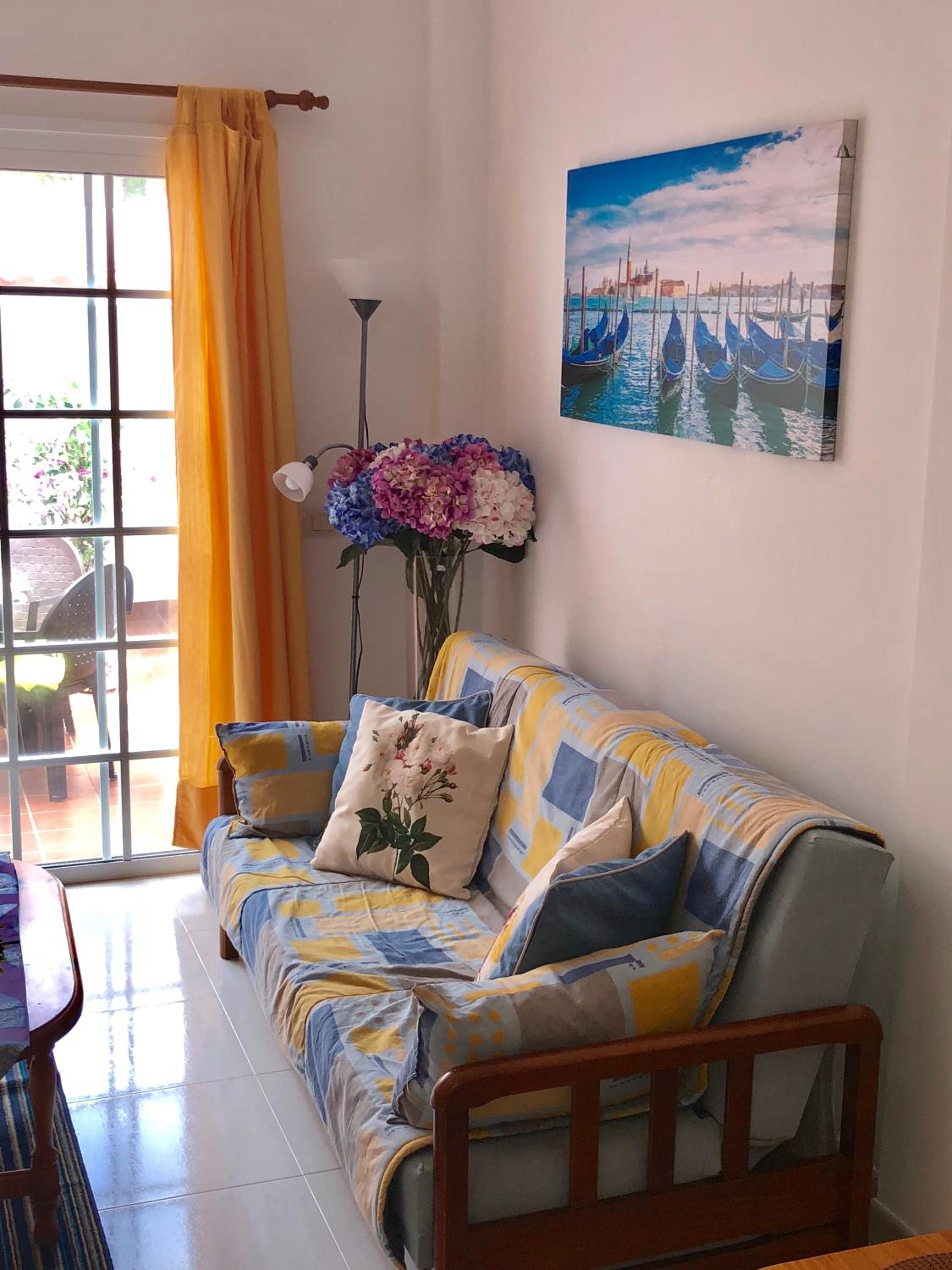 One-Bedroom Apartment - Photo 23