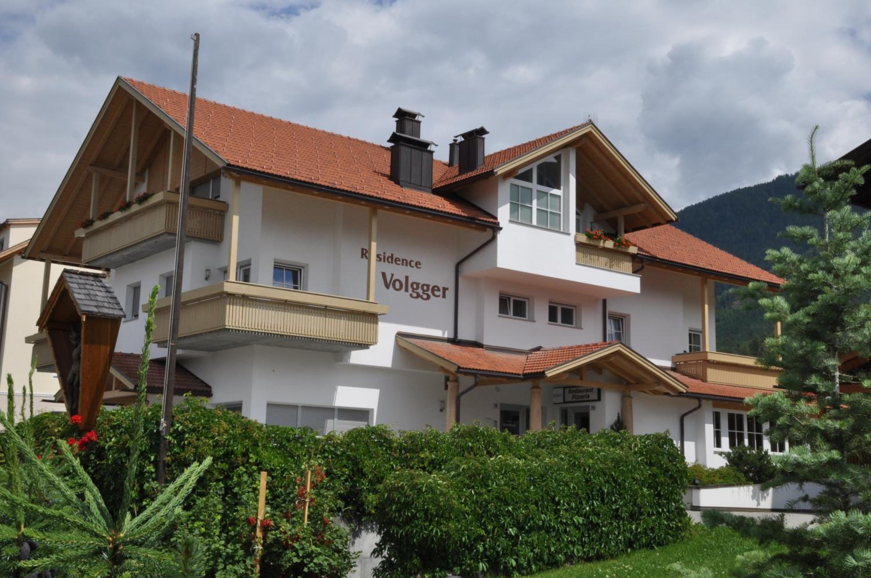 Apartment with Mountain View photo 2
