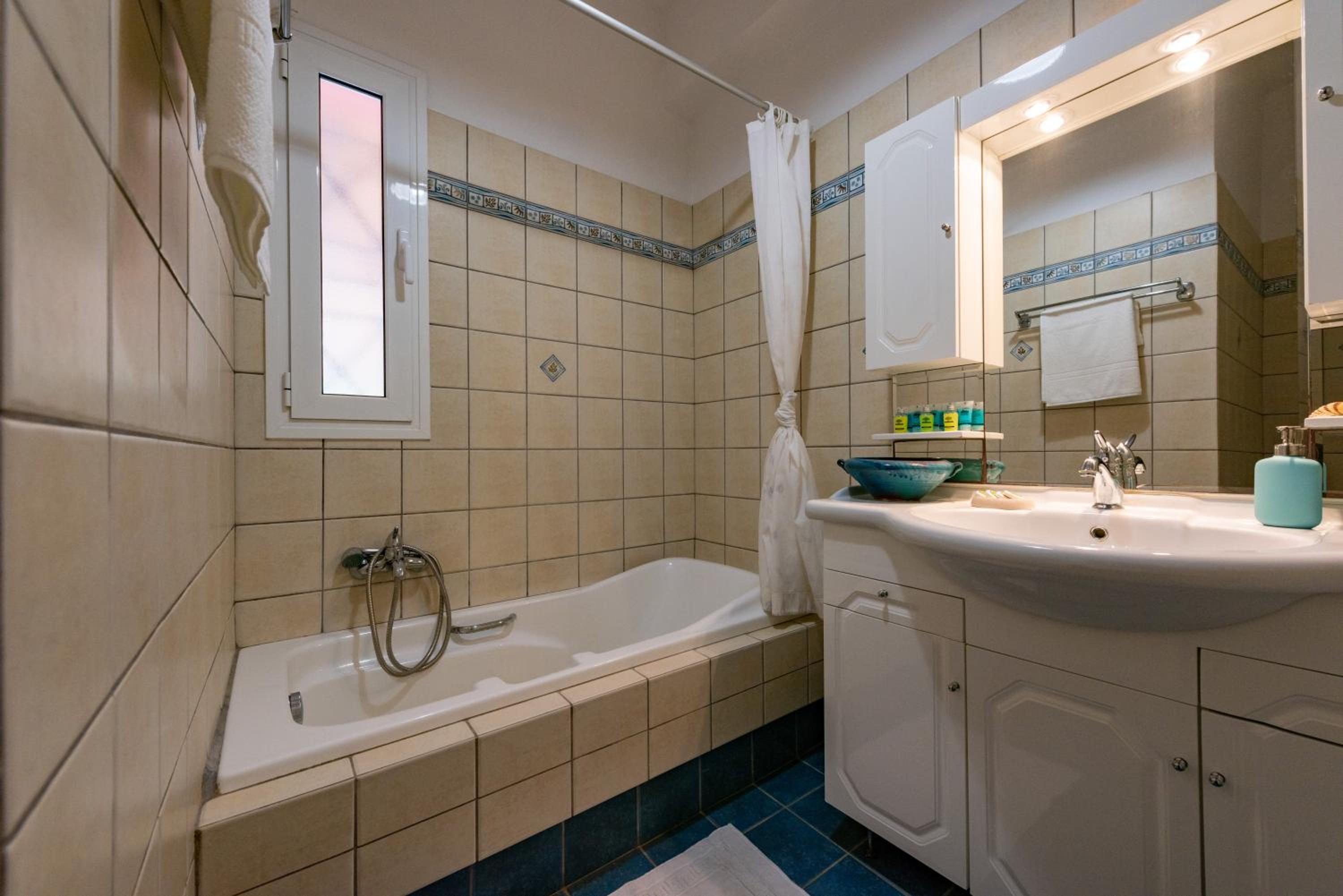 Villa photo 3