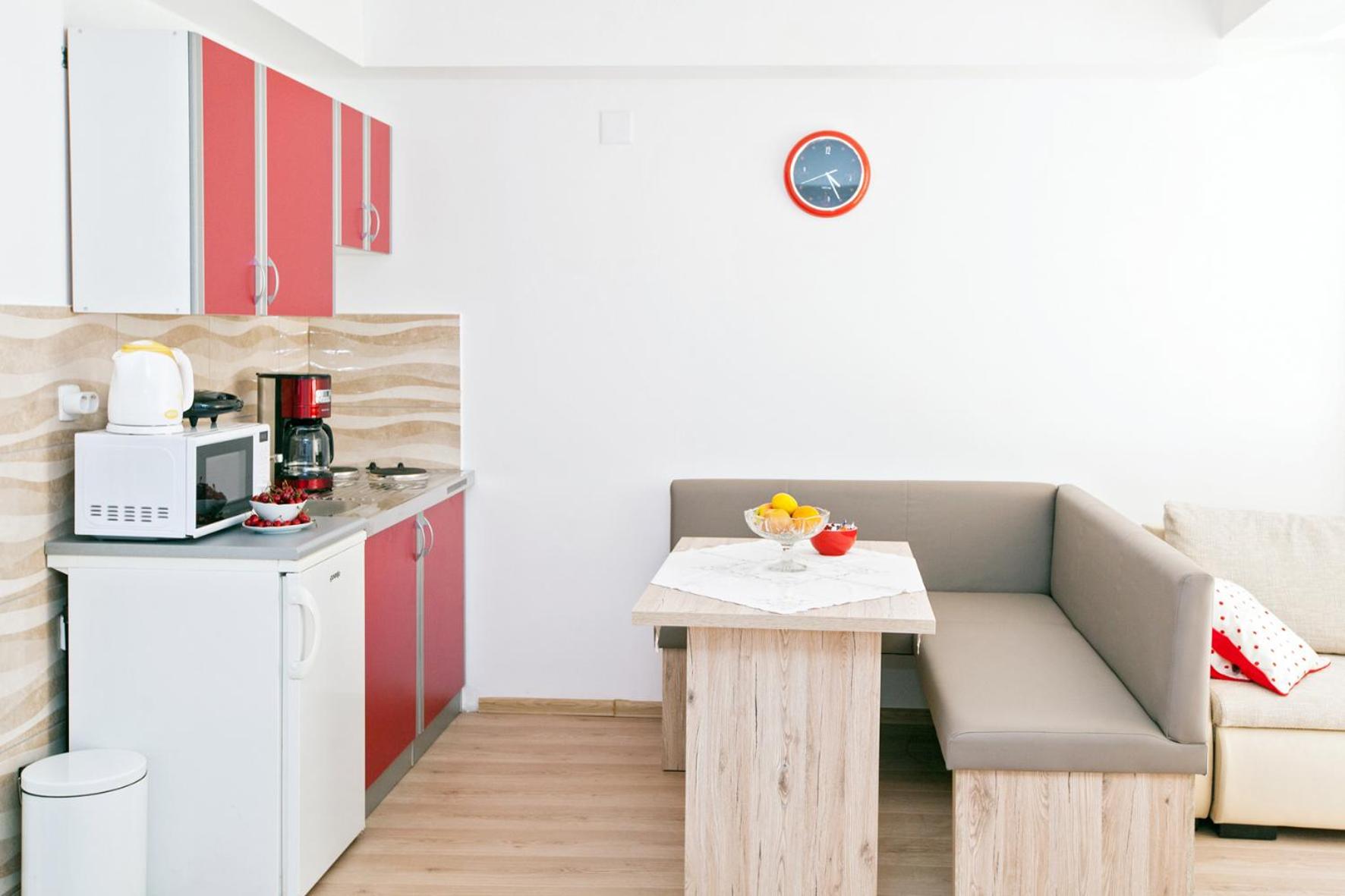 Standard Suite - Photo 3