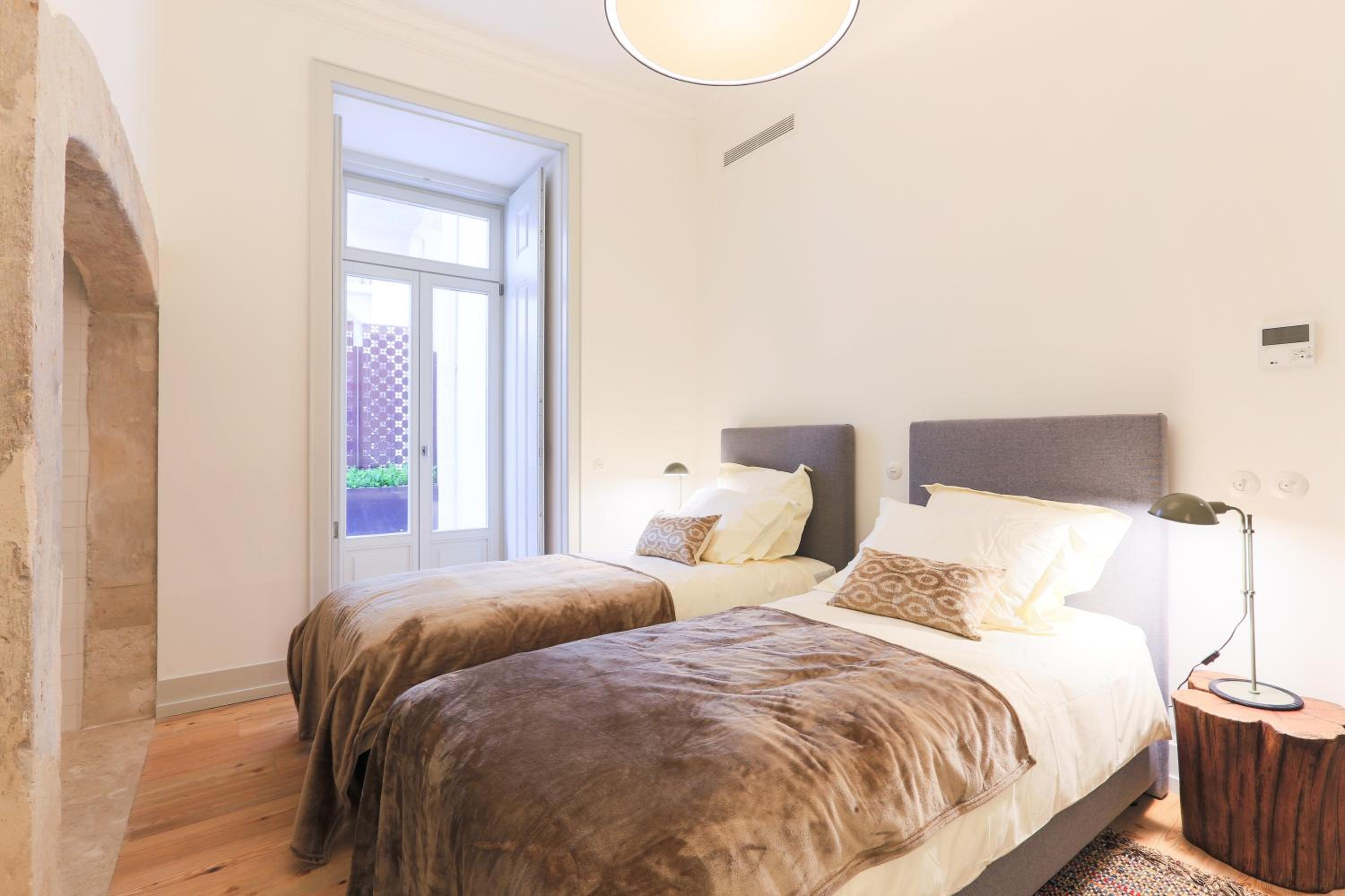 Two-Bedroom Apartment - Photo 7