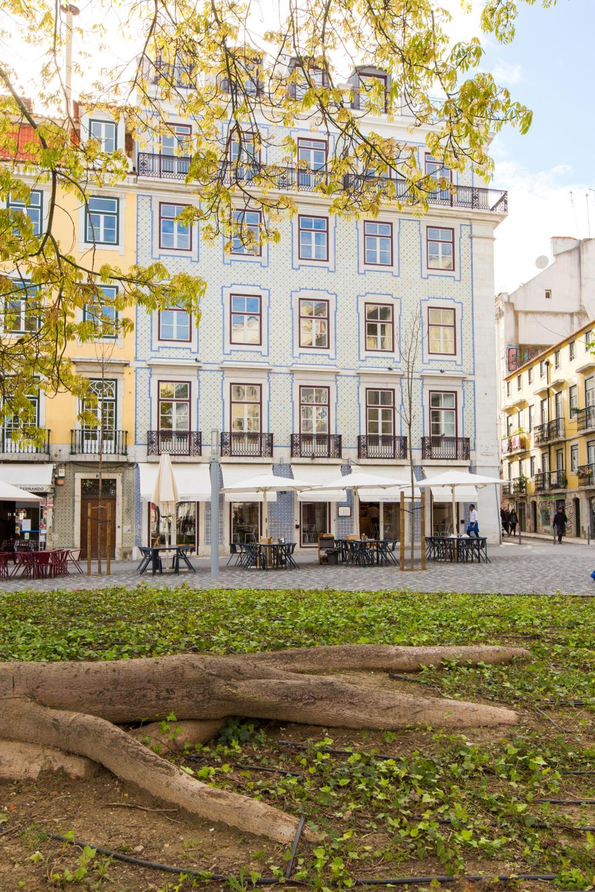 Two-Bedroom Apartment - Photo 13