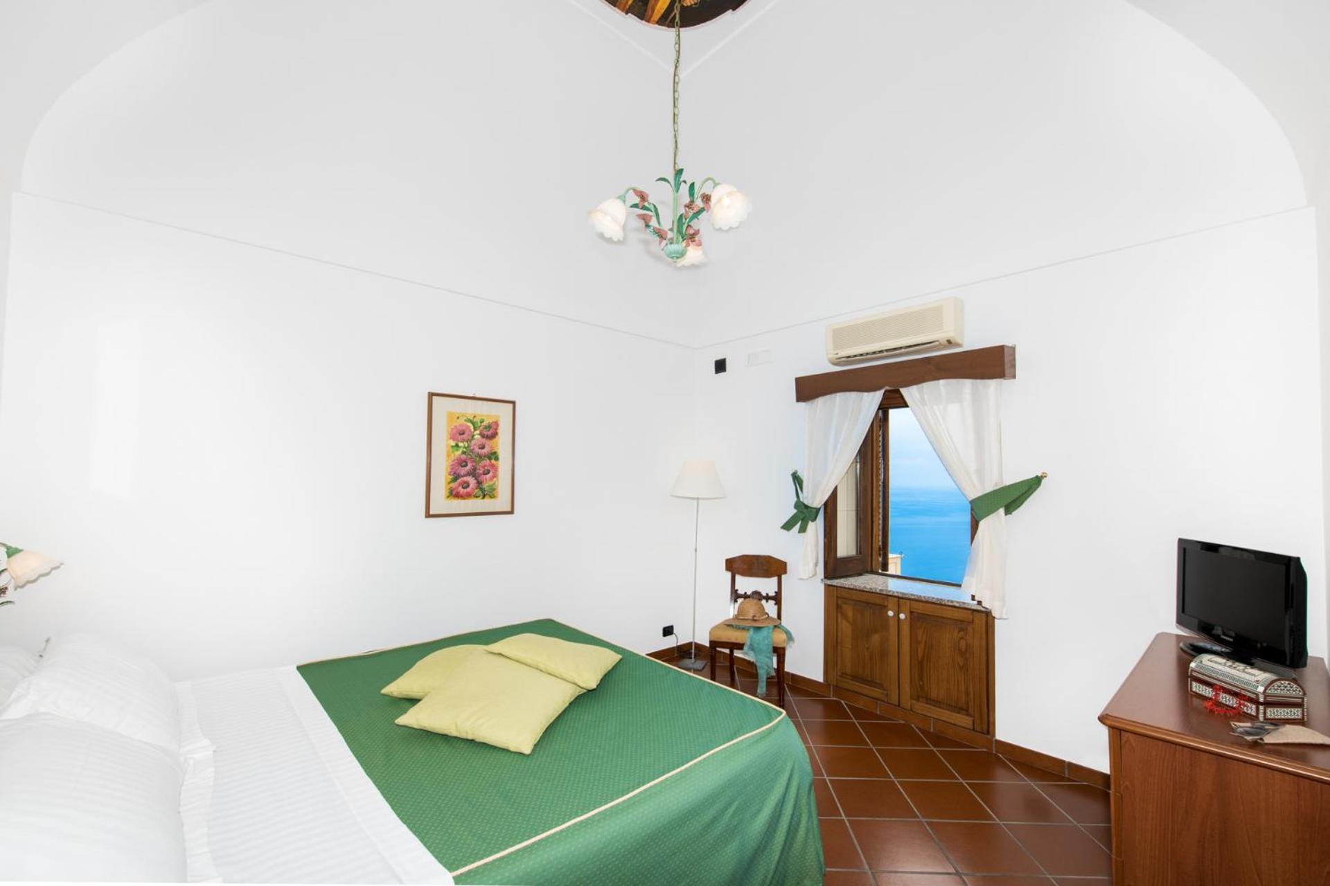 Studio Apartment with Sea View