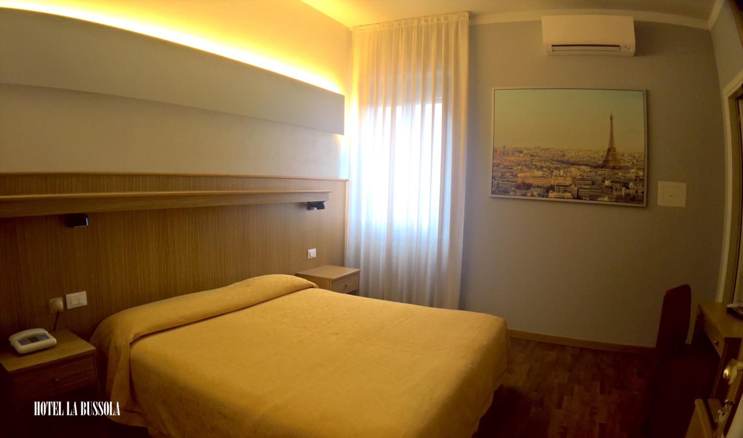 Standard Double or Twin Room - Photo 28