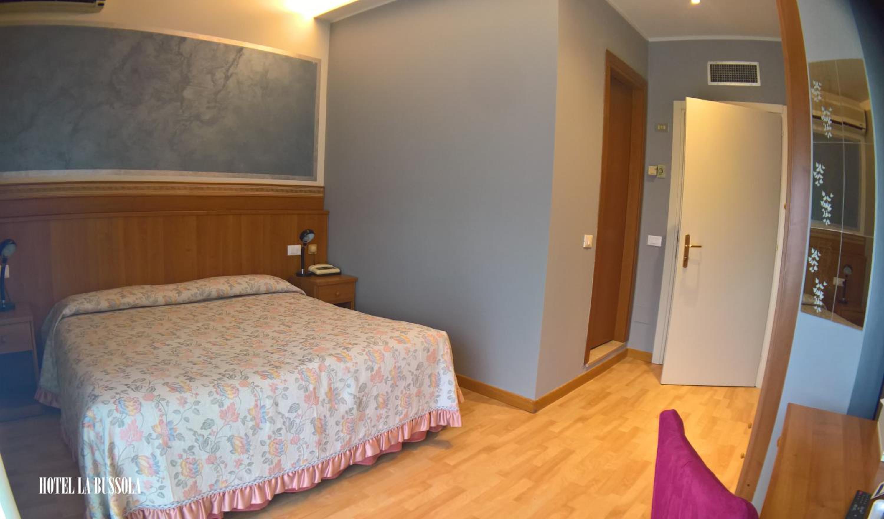 Economy Double Room - Photo 6