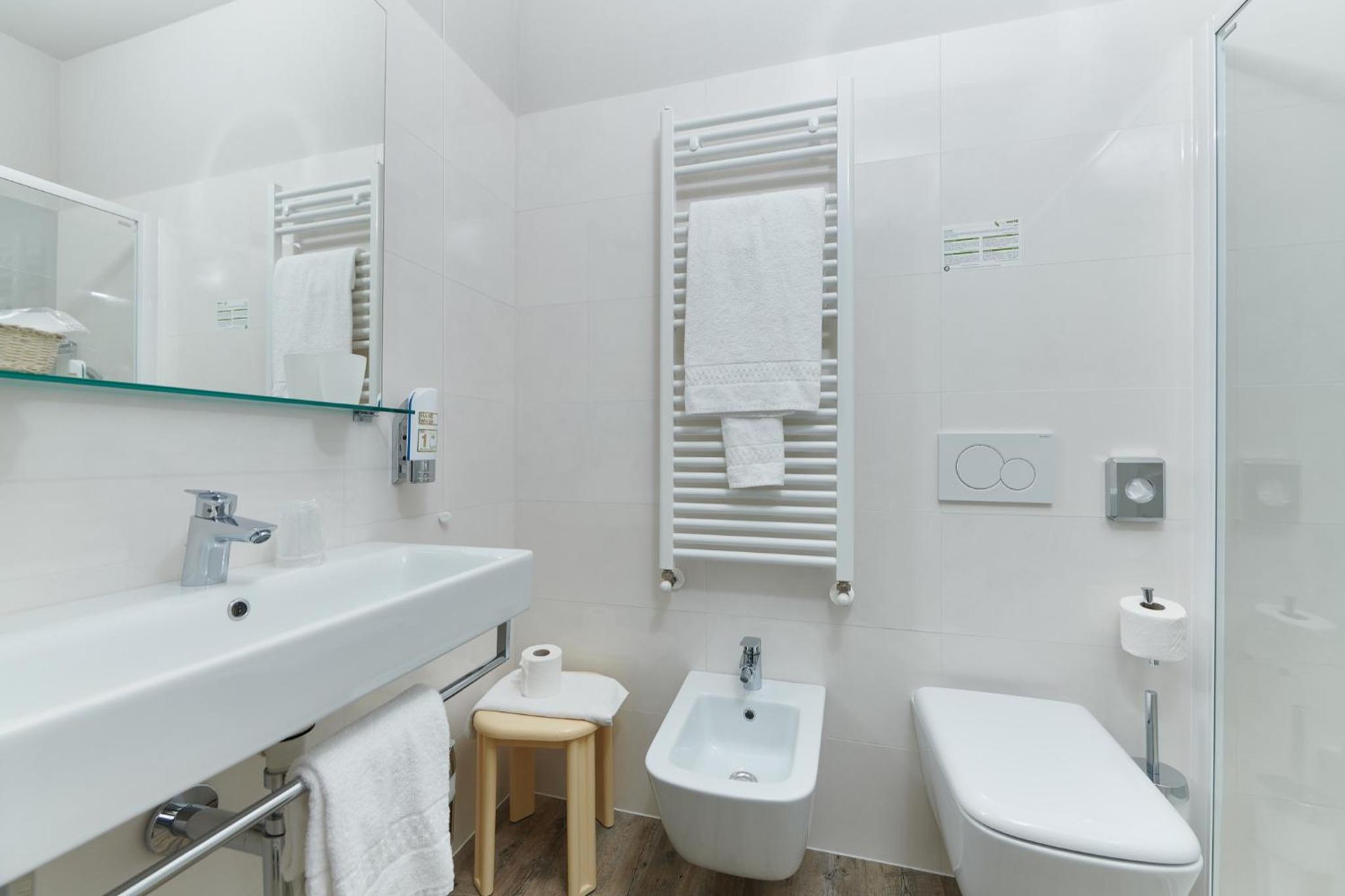 Single Room with Balcony photo 3