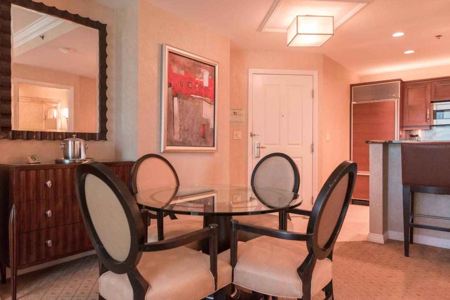 One-Bedroom Apartment - Photo 27