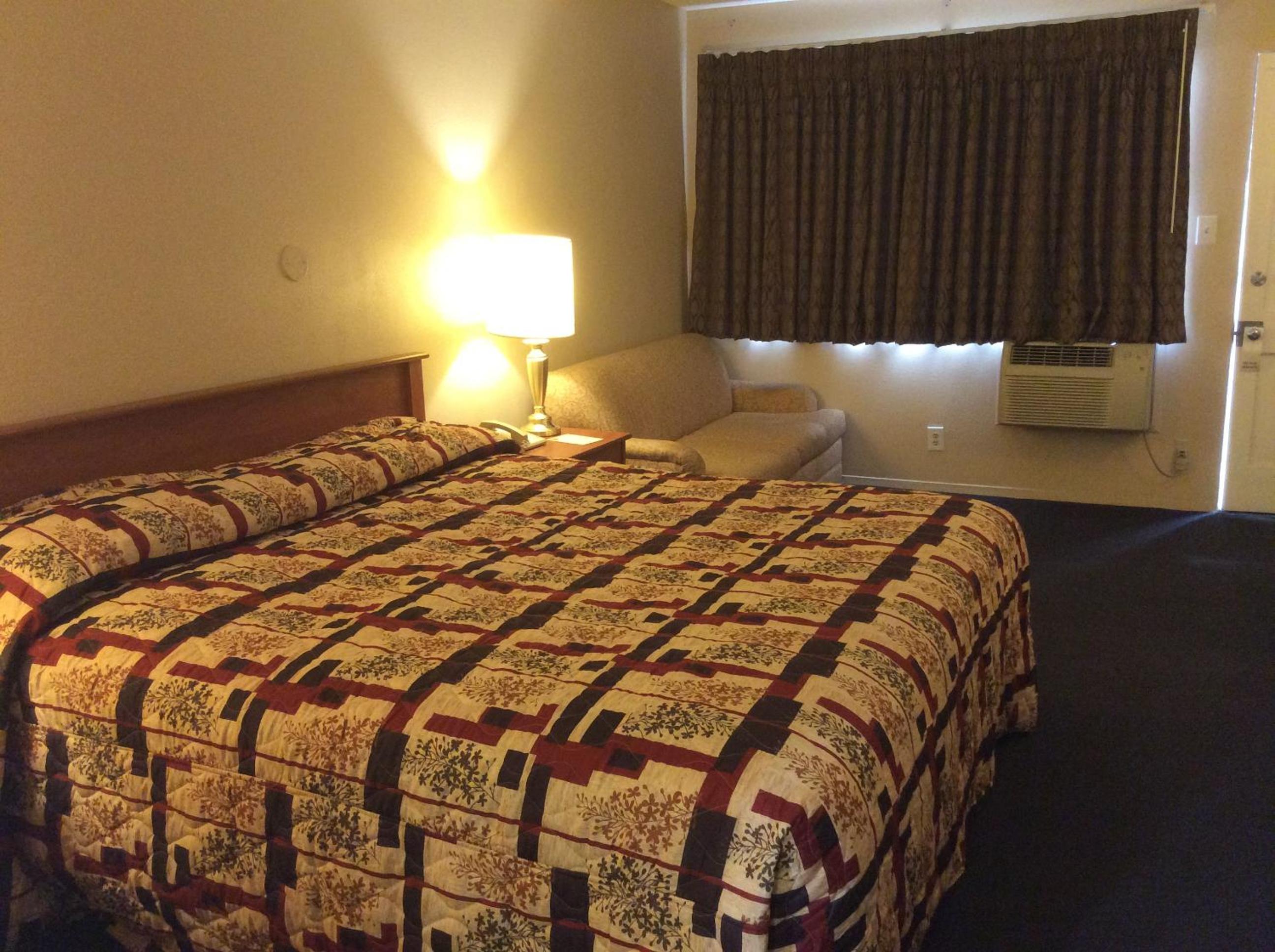Double Room with Two Double Beds - Photo 10