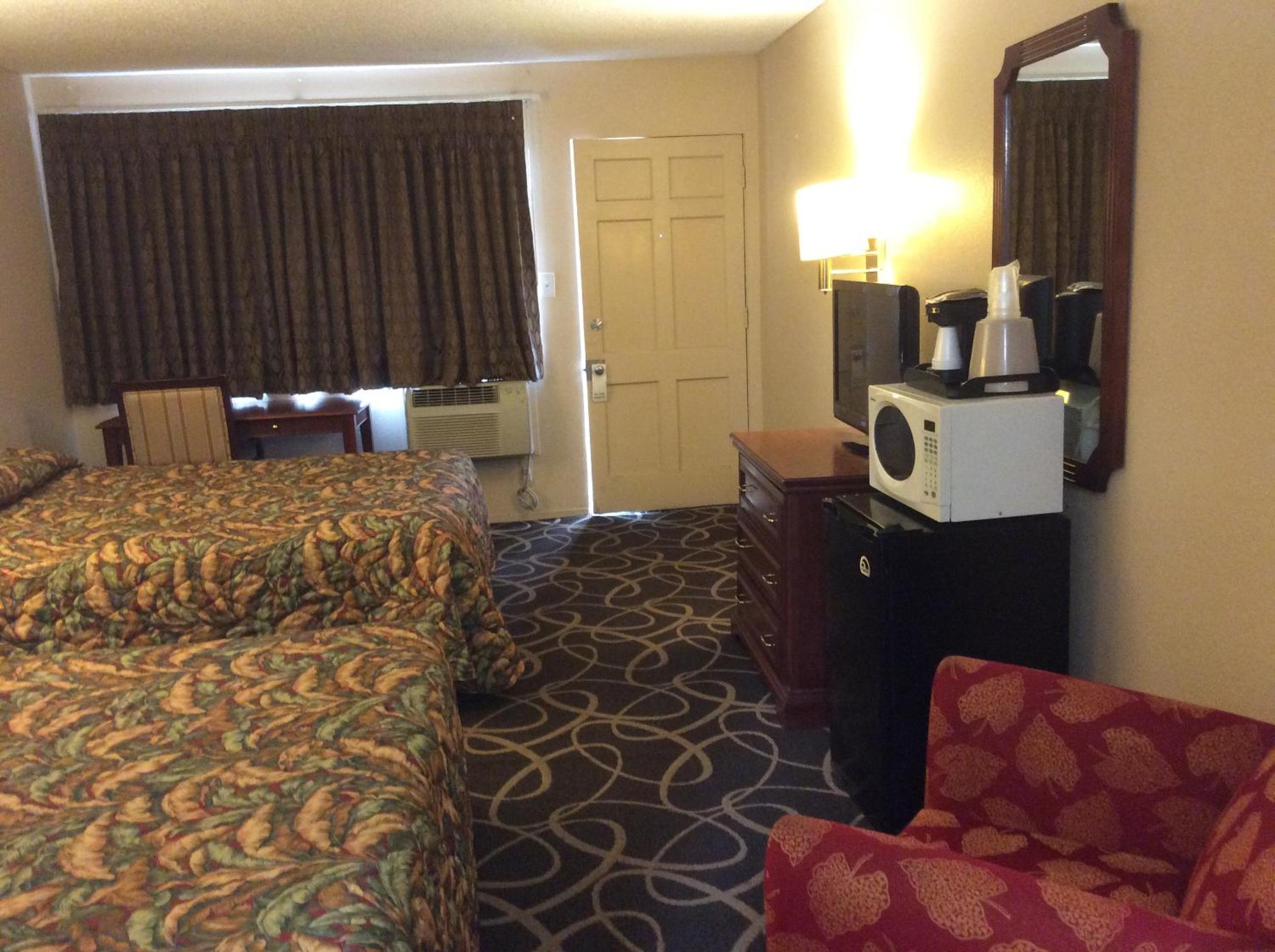 Double Room with Two Double Beds - Photo 5