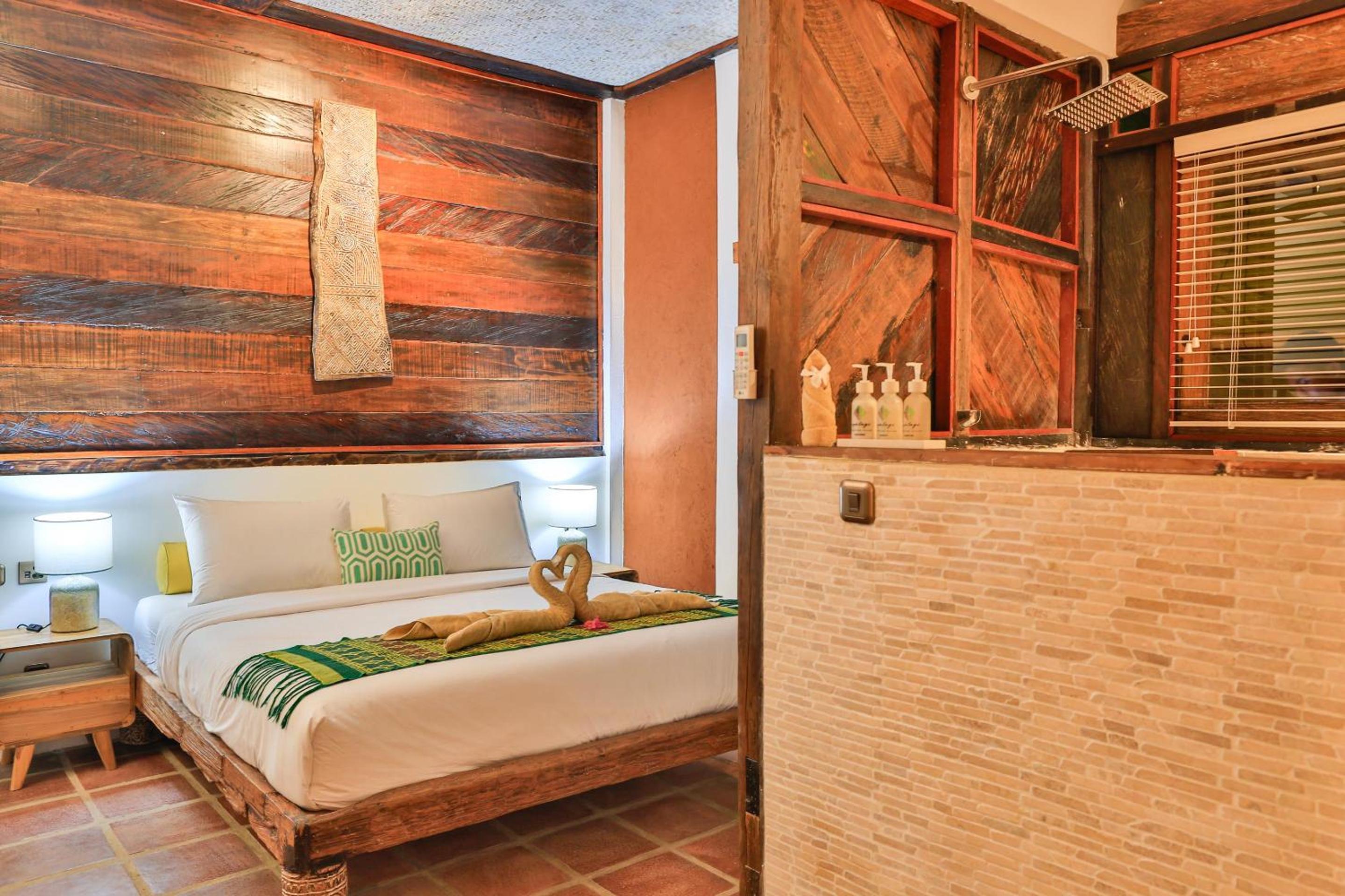 Two-Bedroom Villa with Private Pool - Photo 8