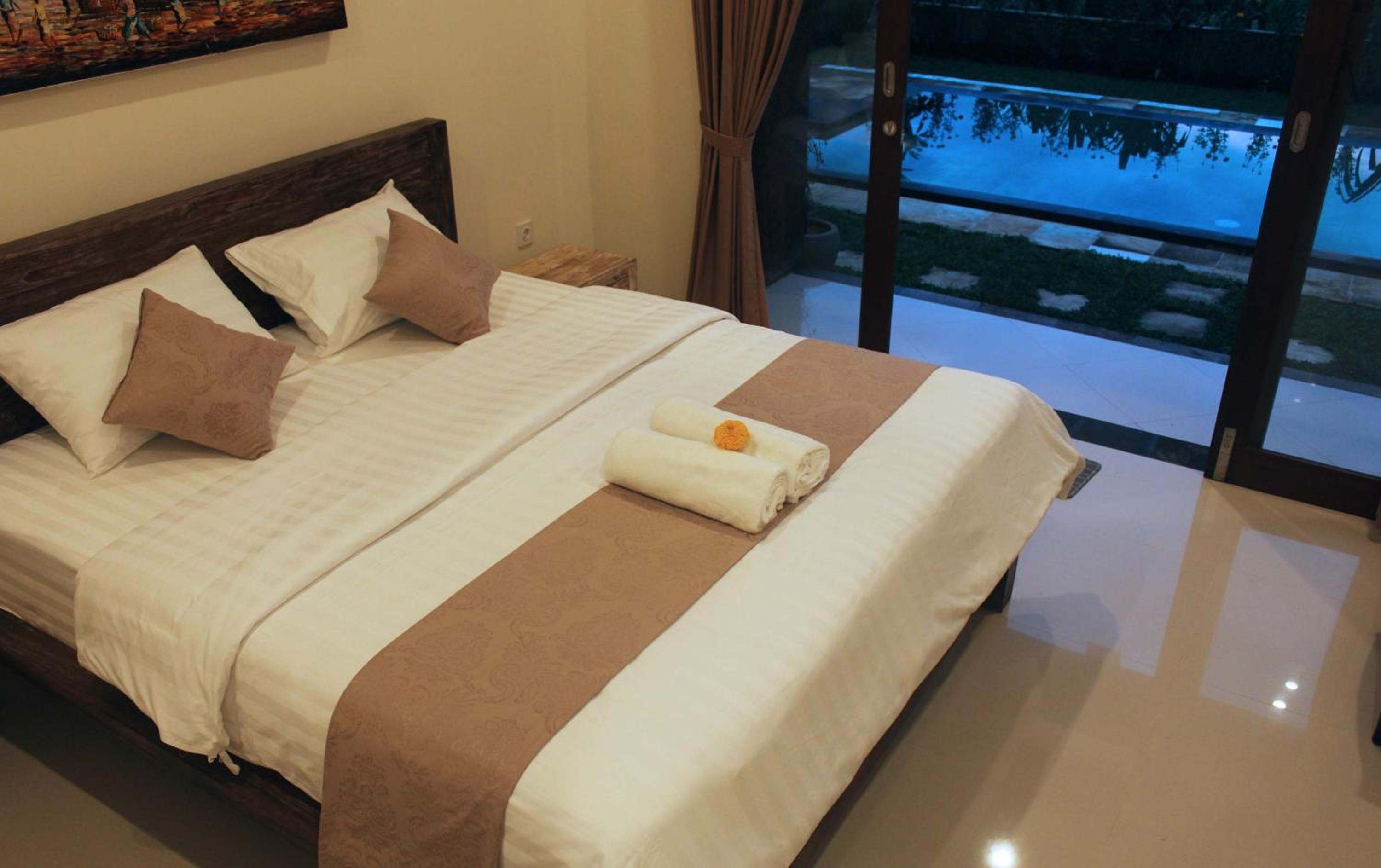 Deluxe Double Room - Photo 8