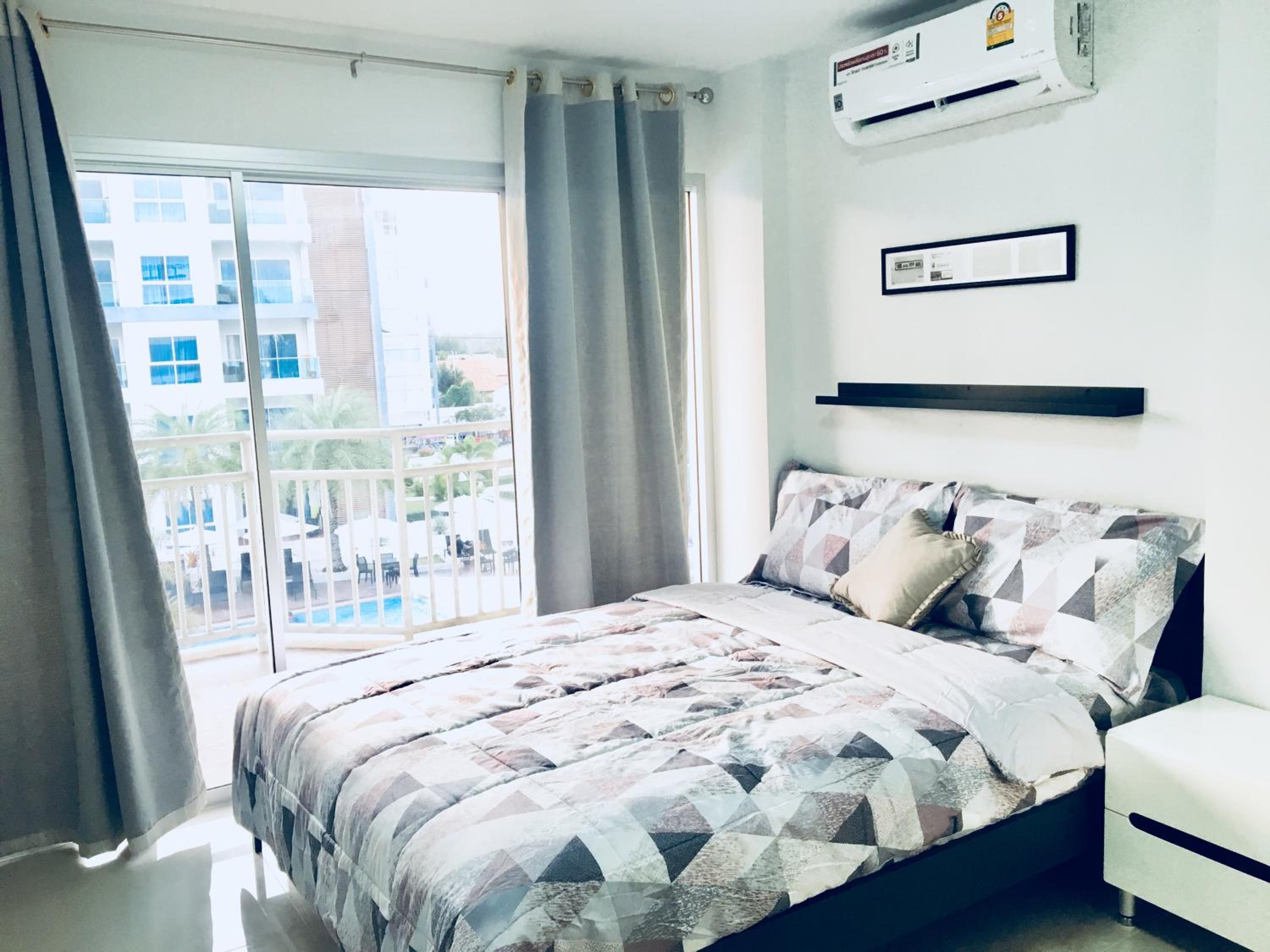 Apartment - Photo 1