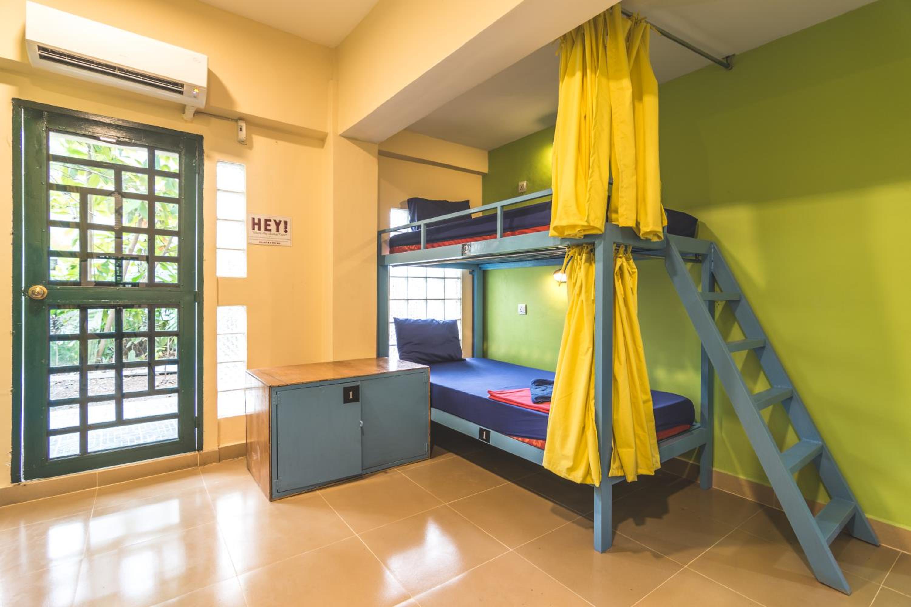 Bed in 4-Bed Mixed Dormitory Room photo 2