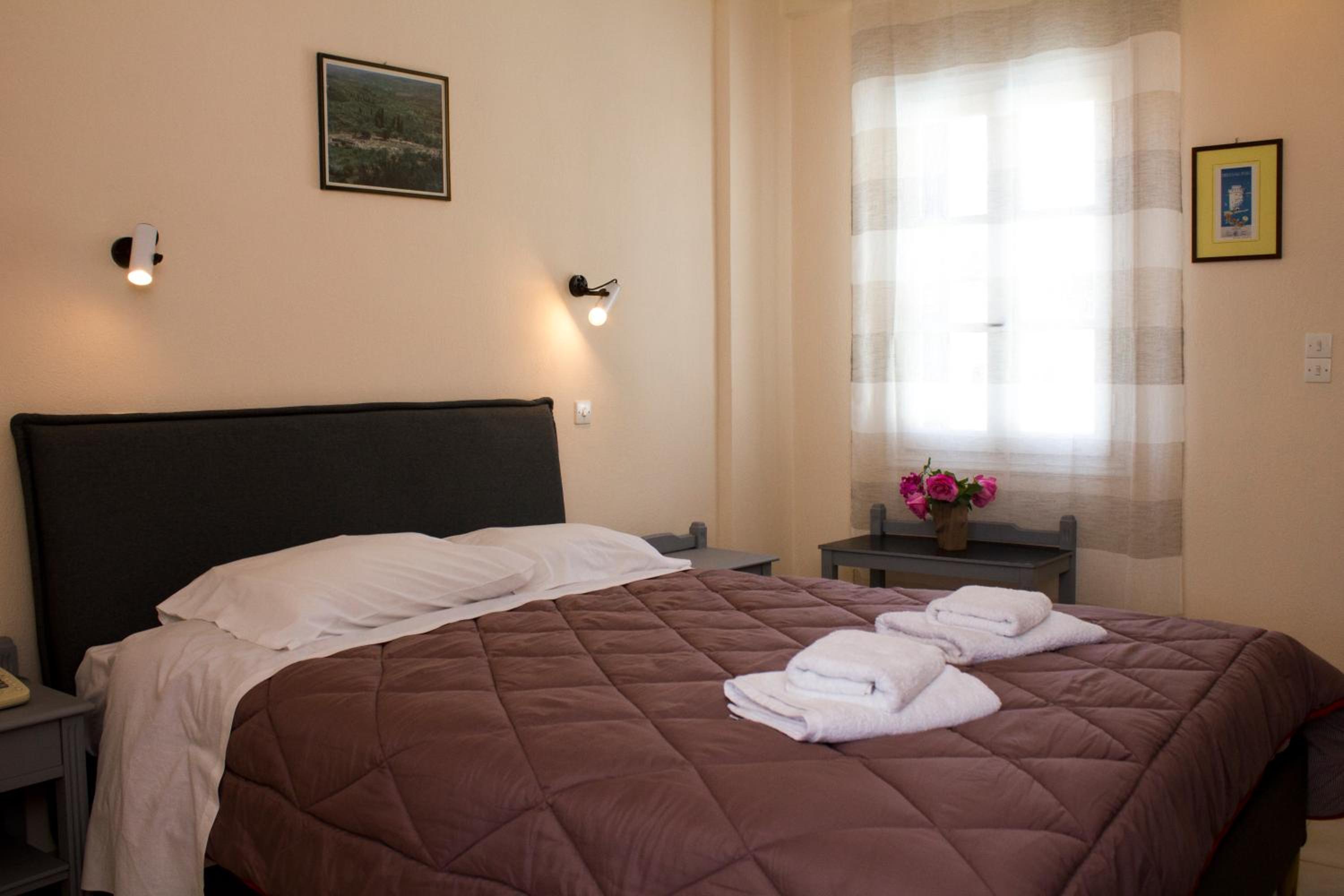Studio (2 Adults)