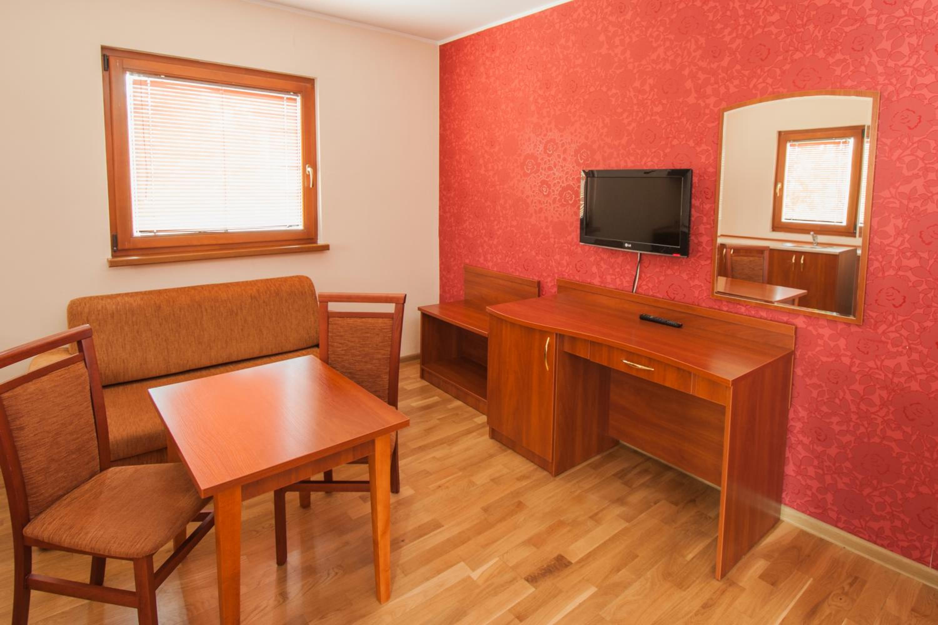 Deluxe Twin Room - Photo 6