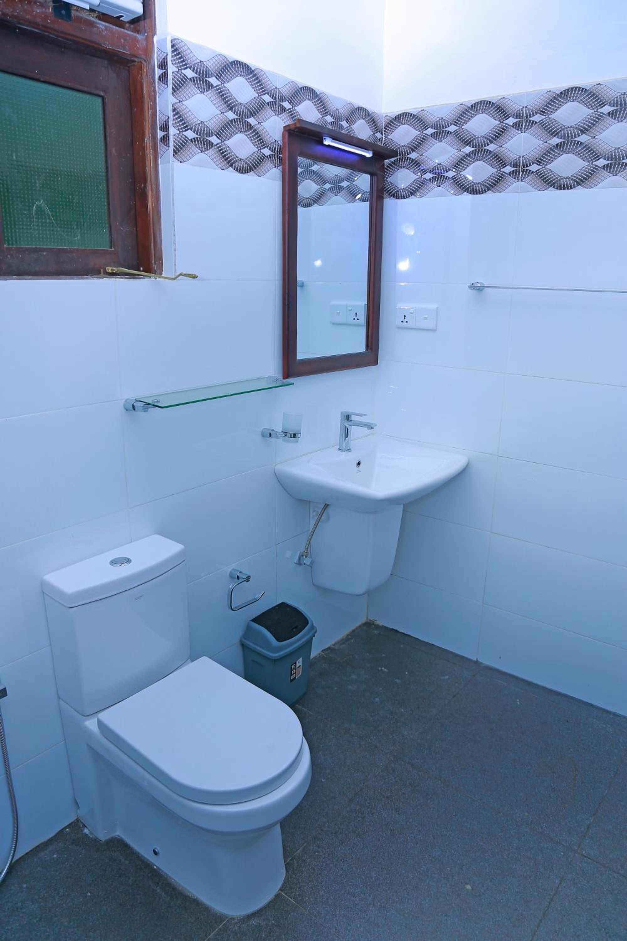 Deluxe Double Room photo 2