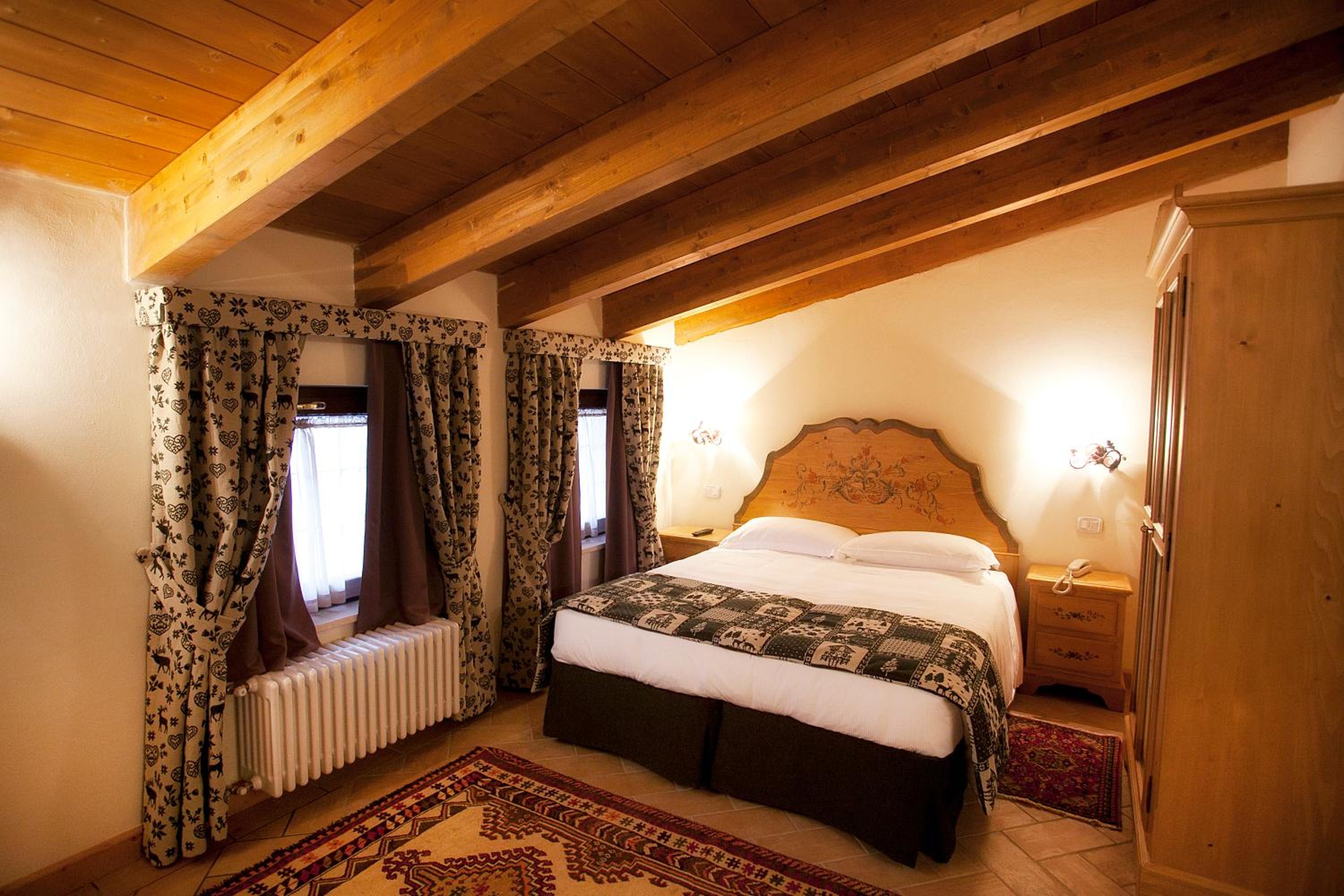 Double or Twin Room - Photo 12