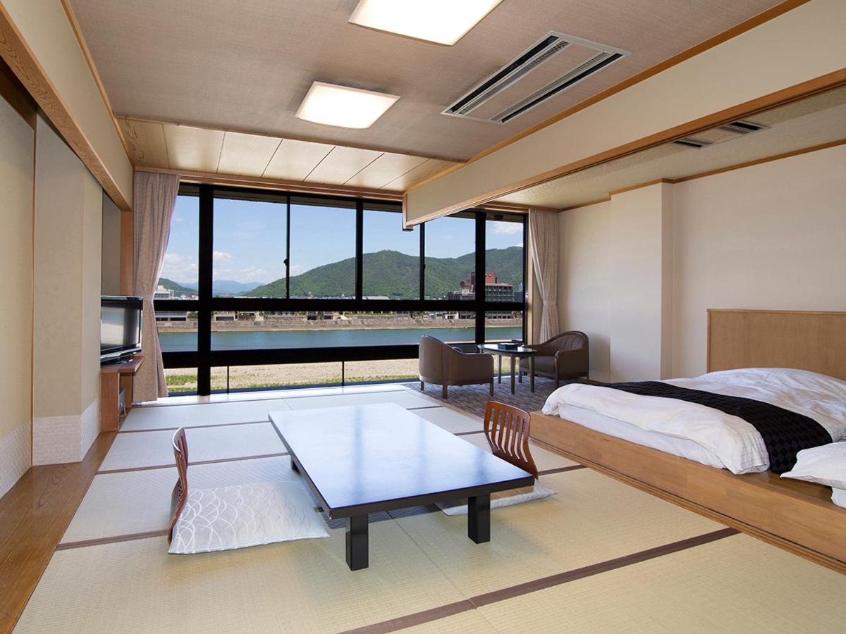 Quadruple Room with Tatami Area