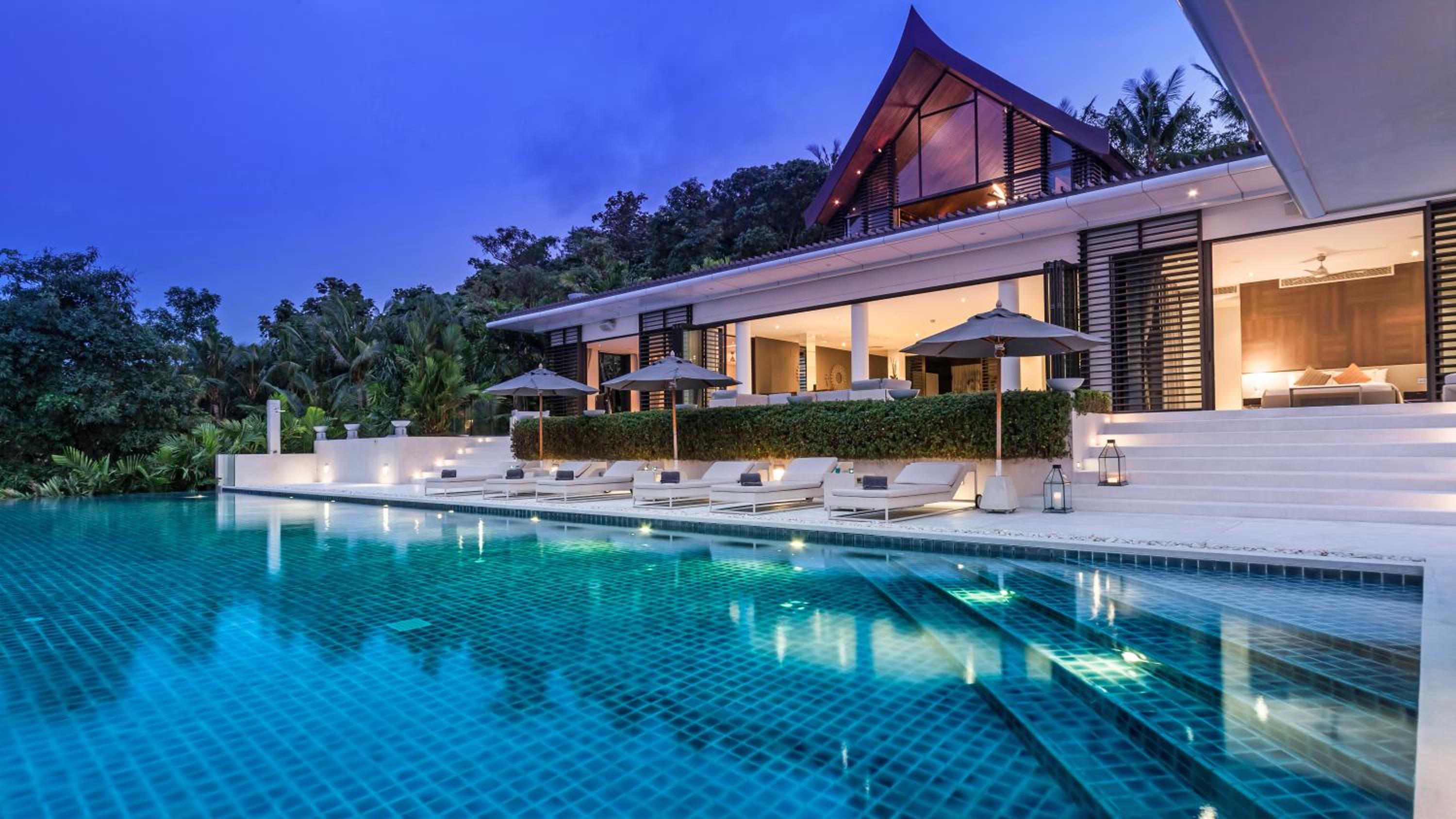 Villa photo 3