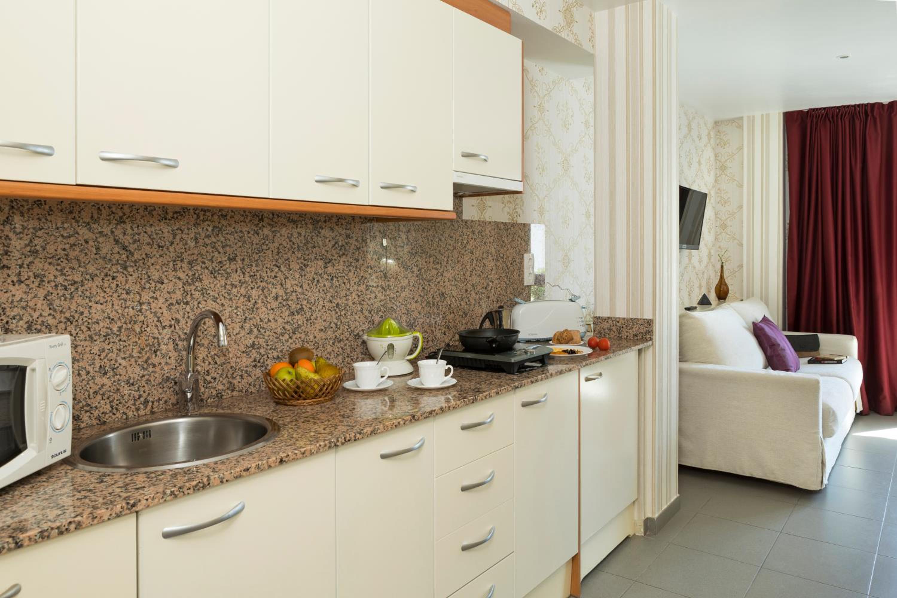 Habitación Doble Estándar con Cocina Habitación Doble Estándar con Cocina