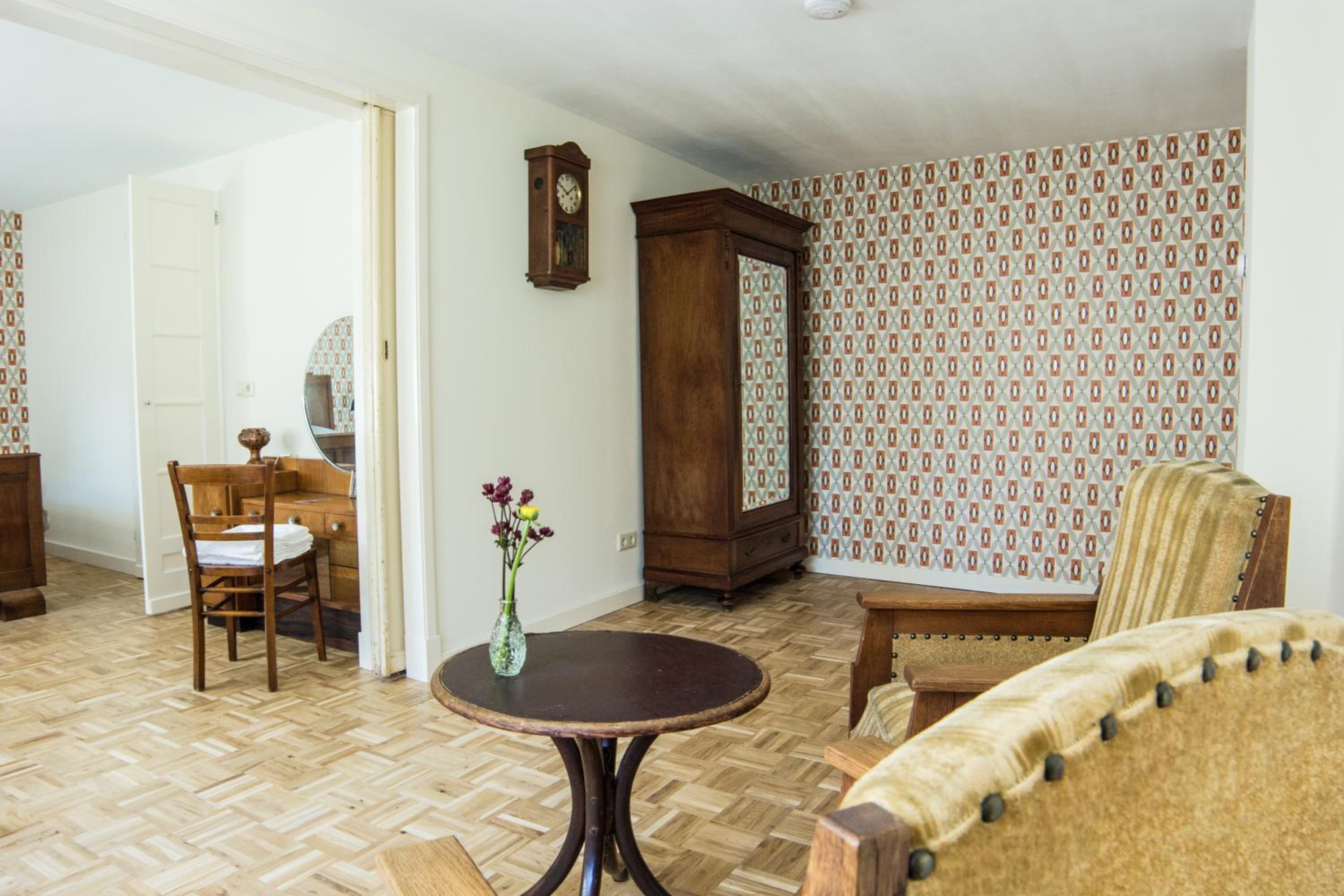 Large Double Room photo 1
