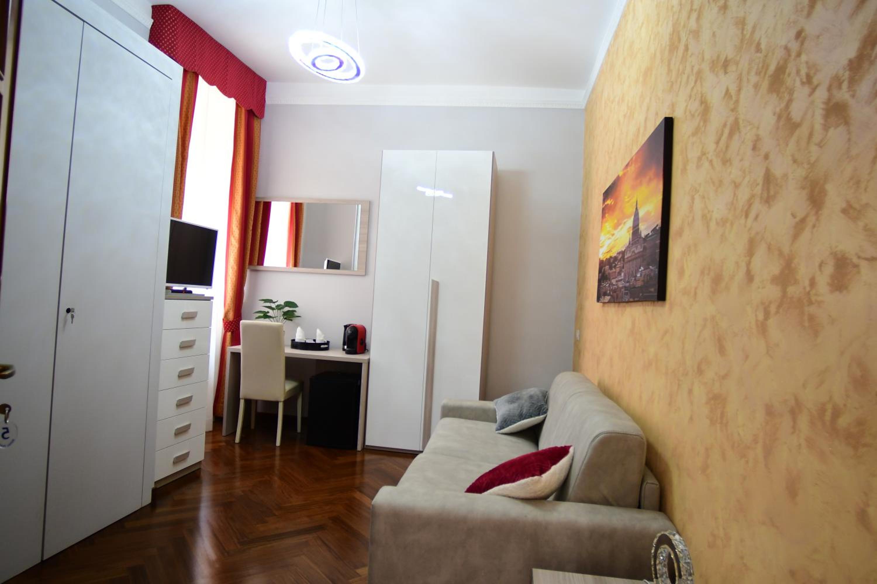 Standard King Room