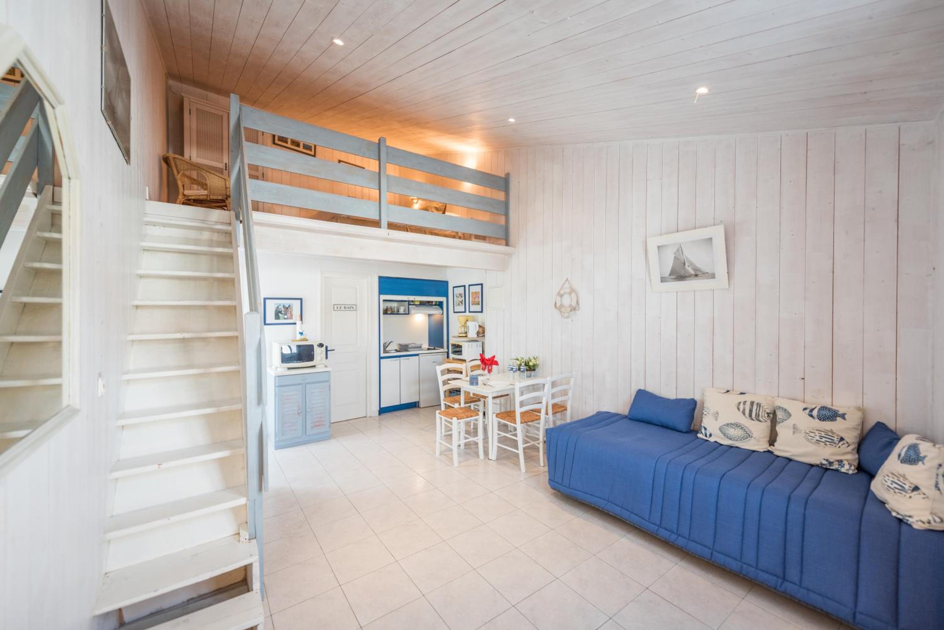 Studio with Terrace photo 3