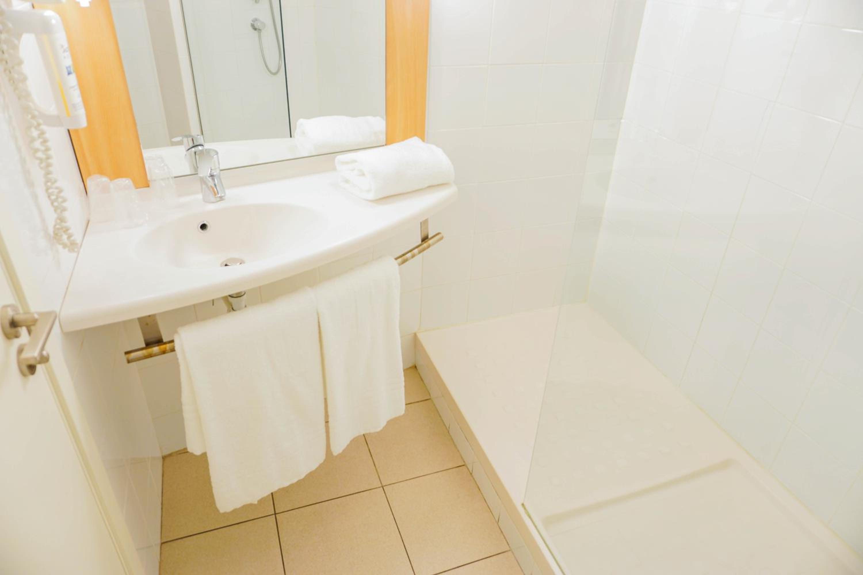 Triple Room - Photo 10