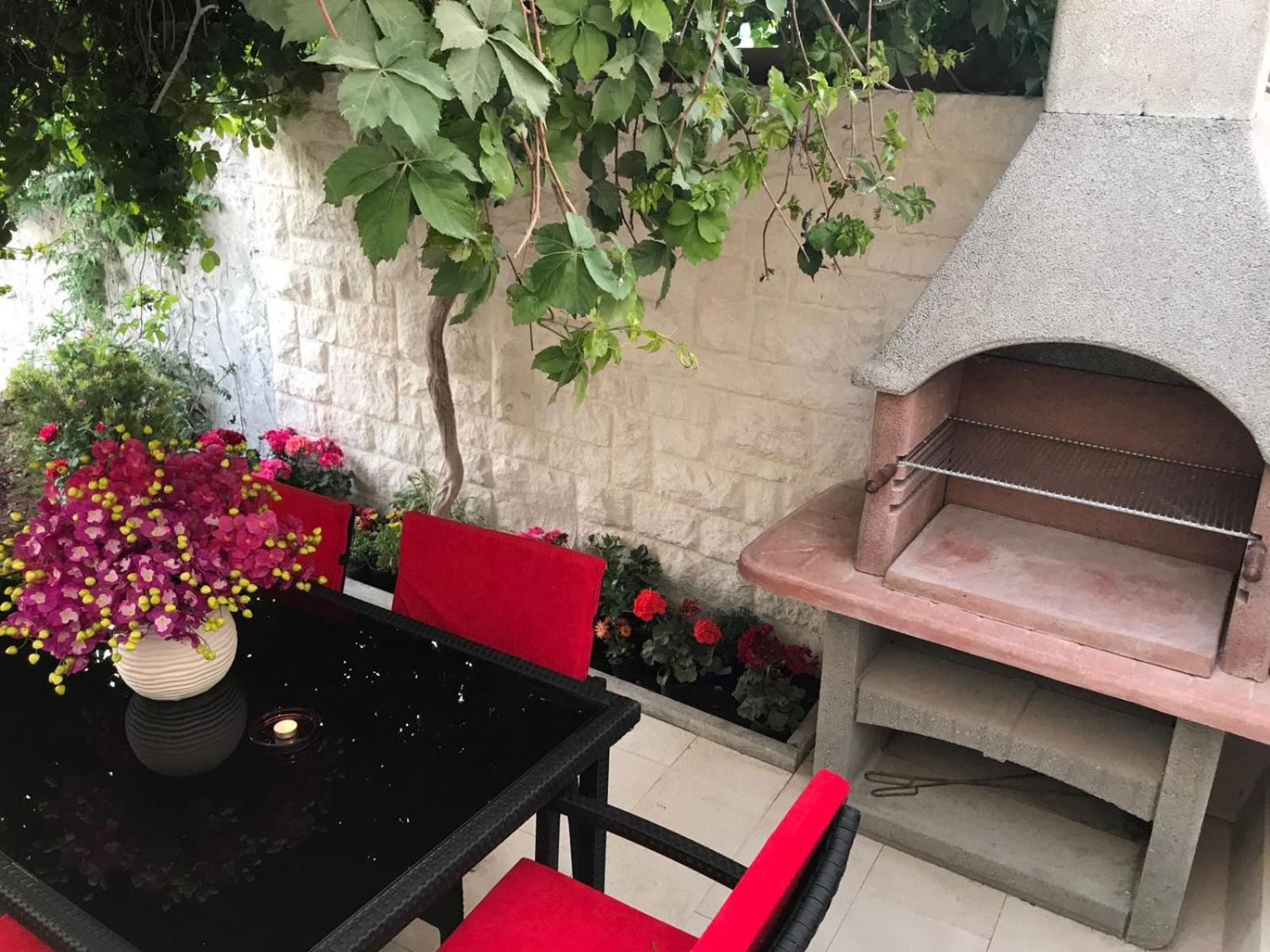 Apartment - Split Level - Photo 24
