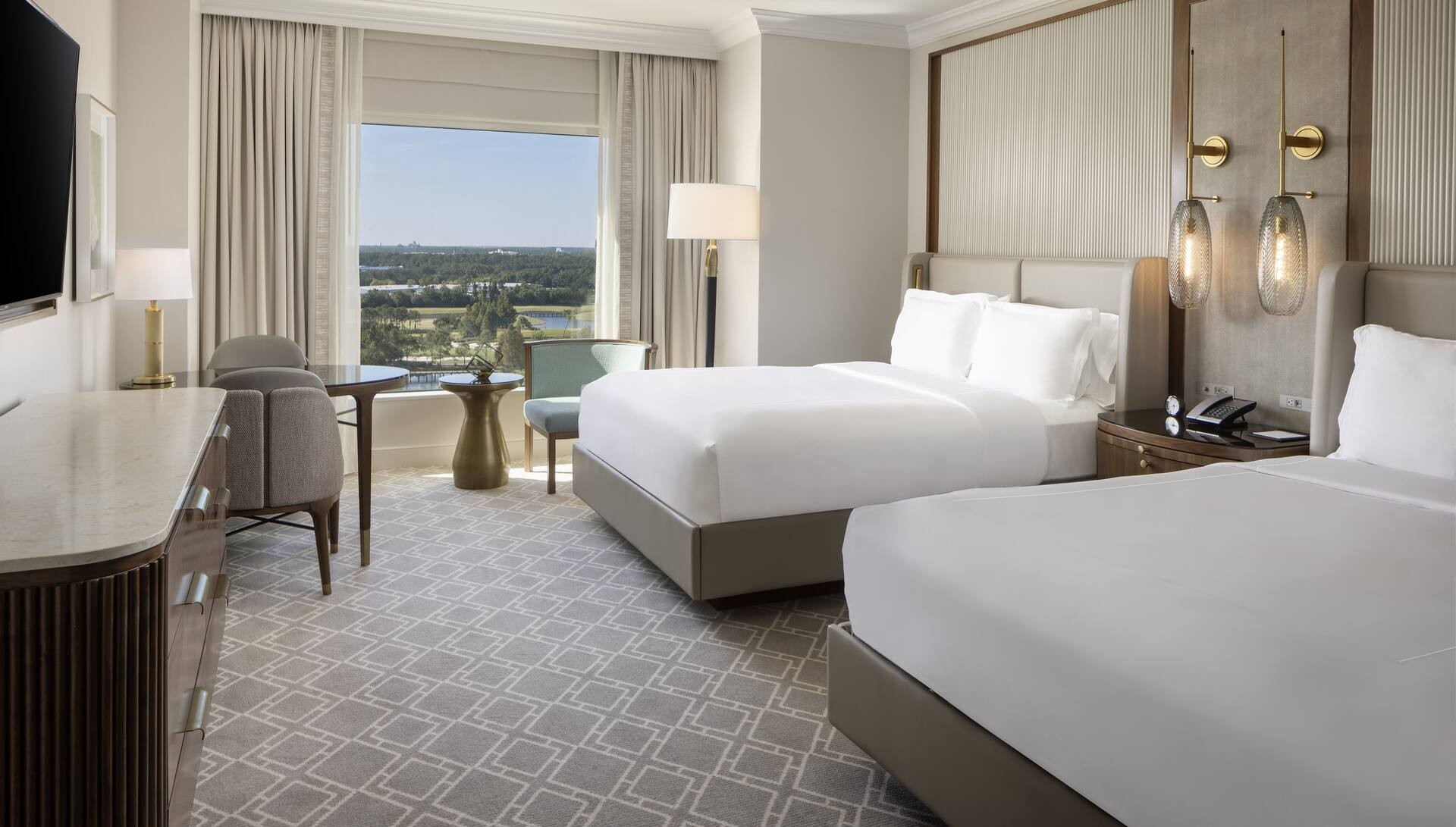 Disney View- 2 Queen Beds