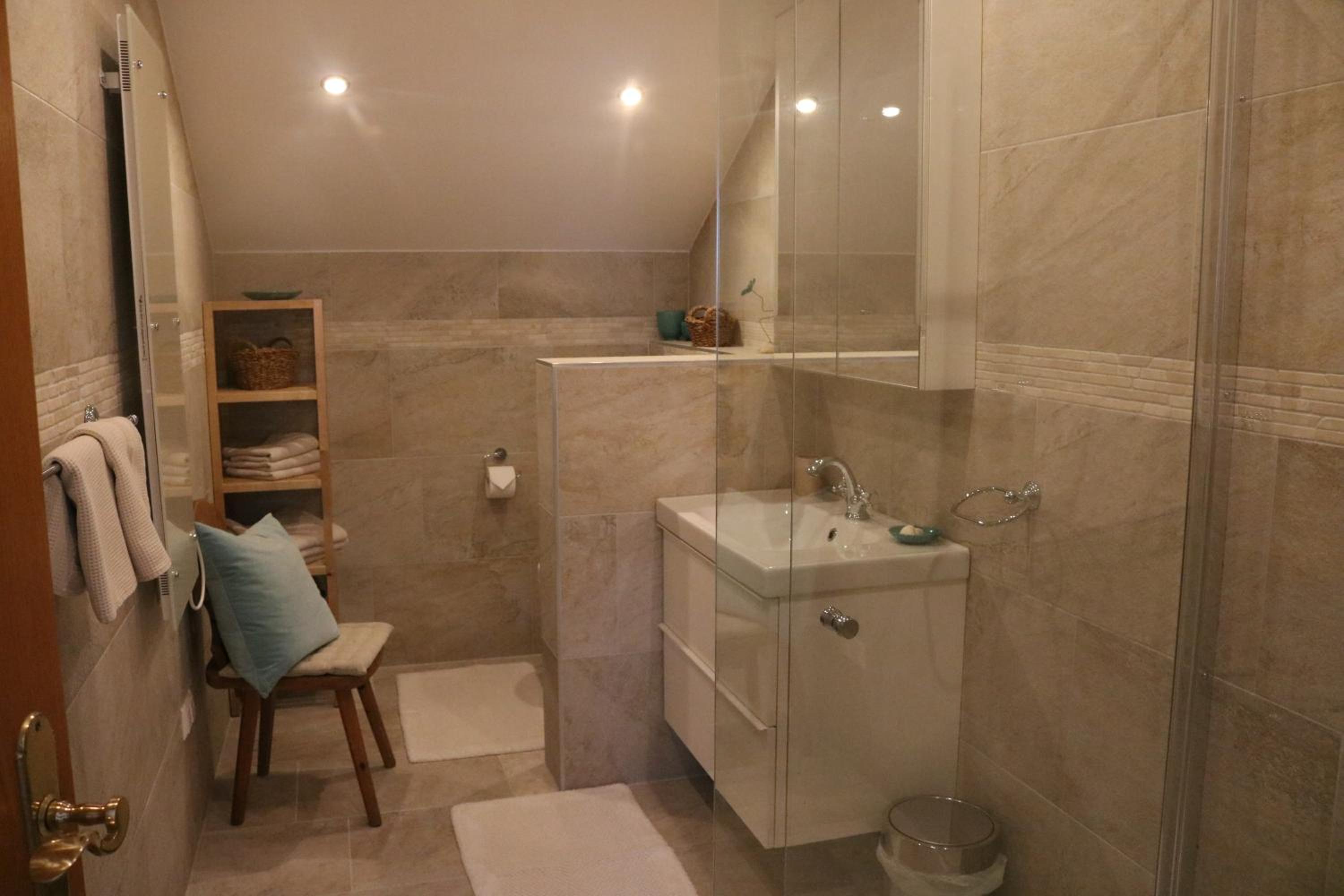 Two-Bedroom Apartment - Photo 20
