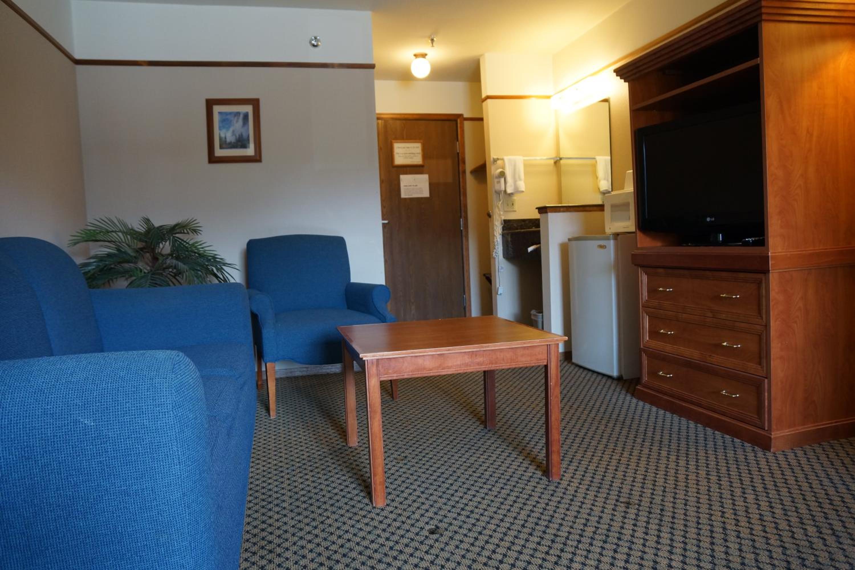 Deluxe King Room - Photo 3